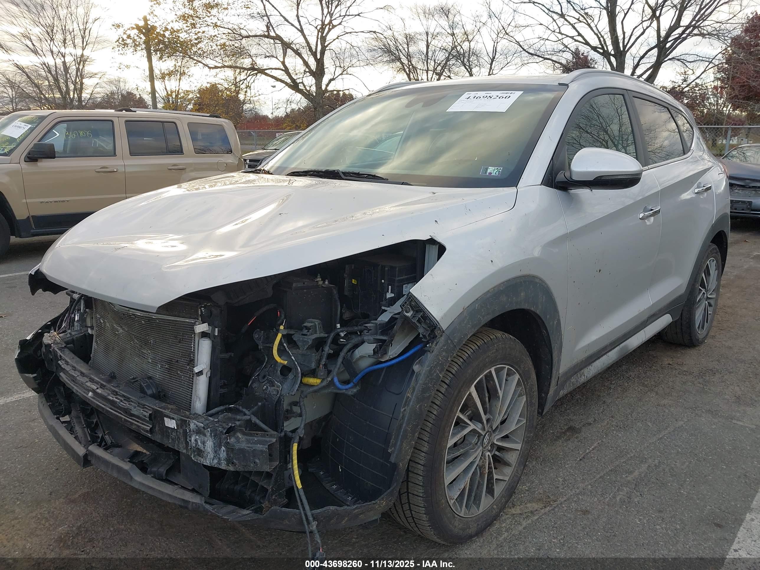 HYUNDAI TUCSON image 2