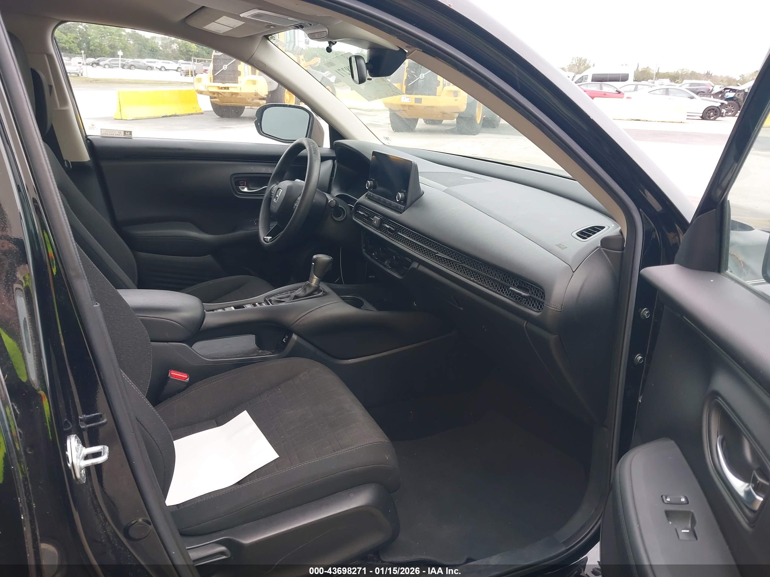 HONDA HR-V image 5