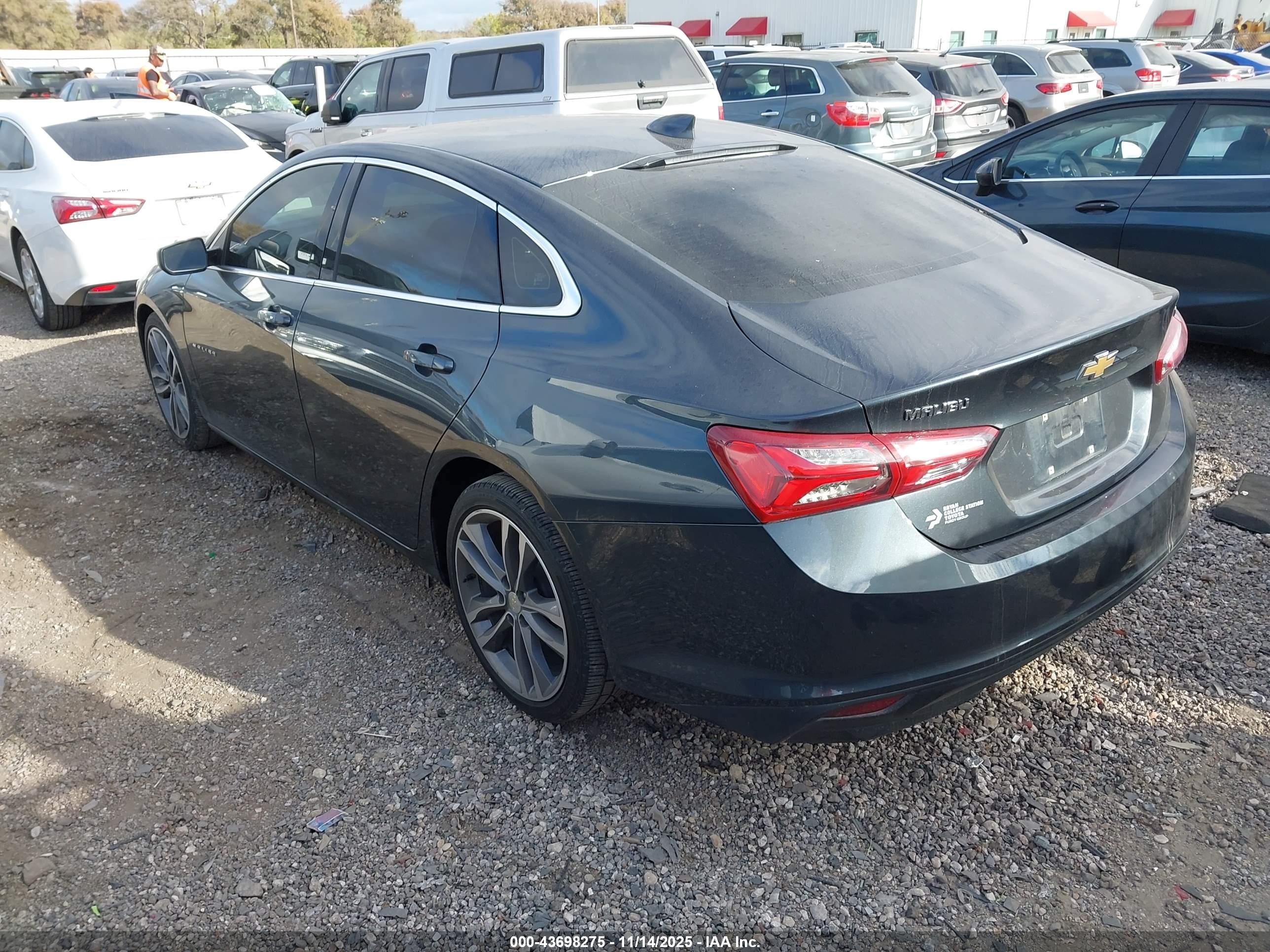 CHEVROLET MALIBU image 3