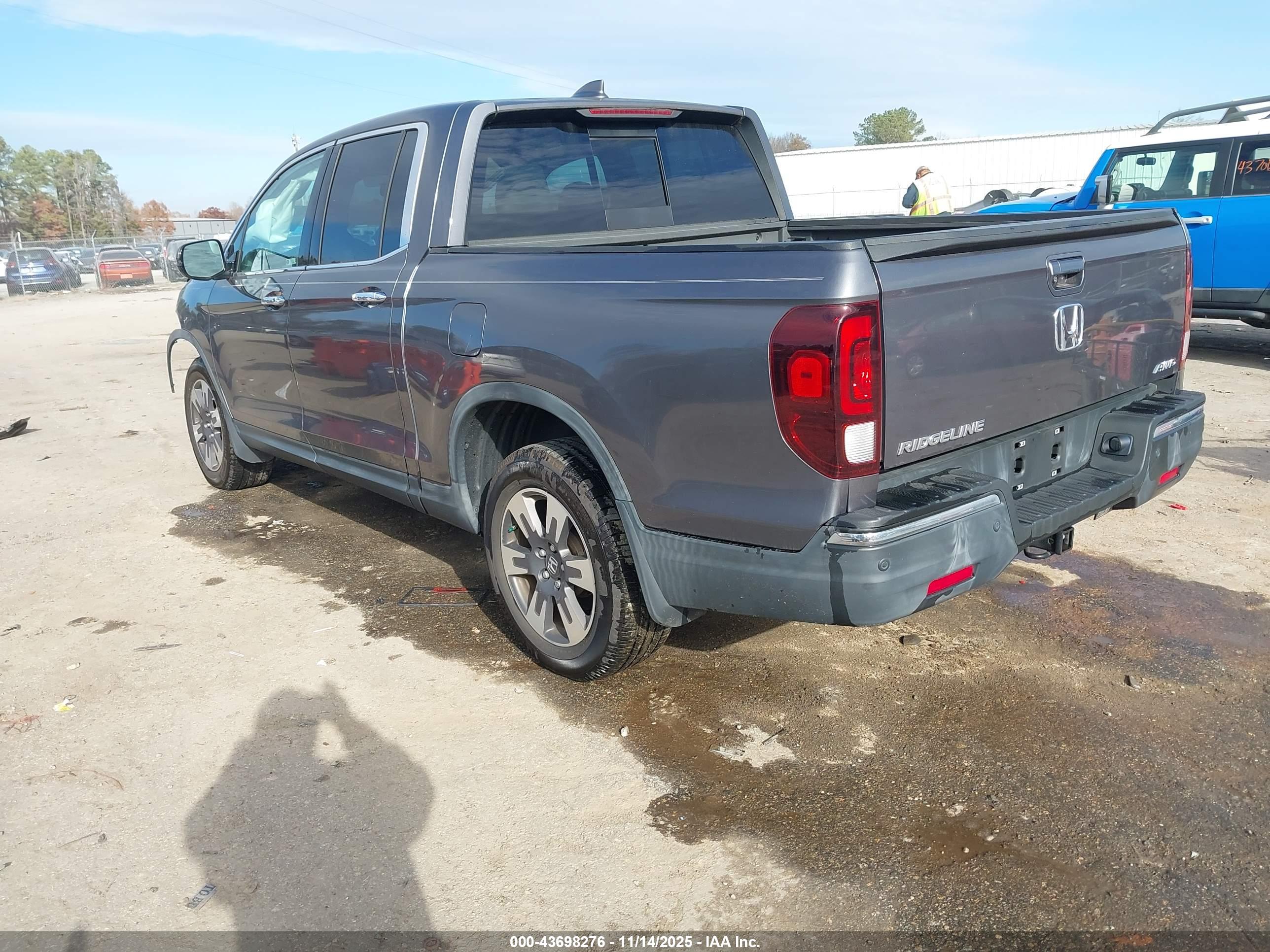 HONDA RIDGELINE image 3