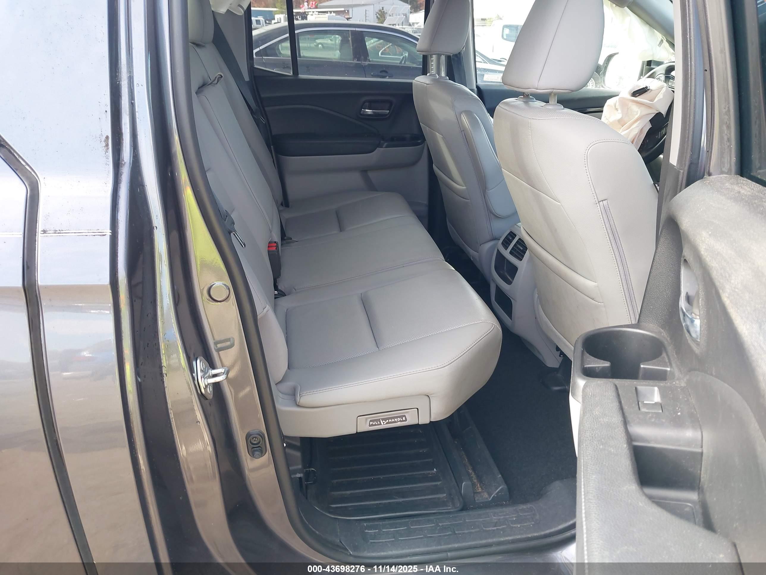 HONDA RIDGELINE image 8