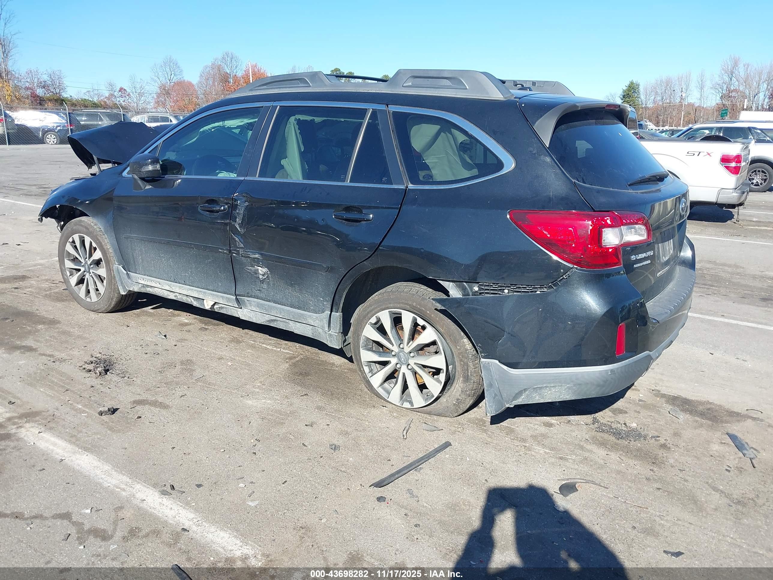 SUBARU OUTBACK image 3