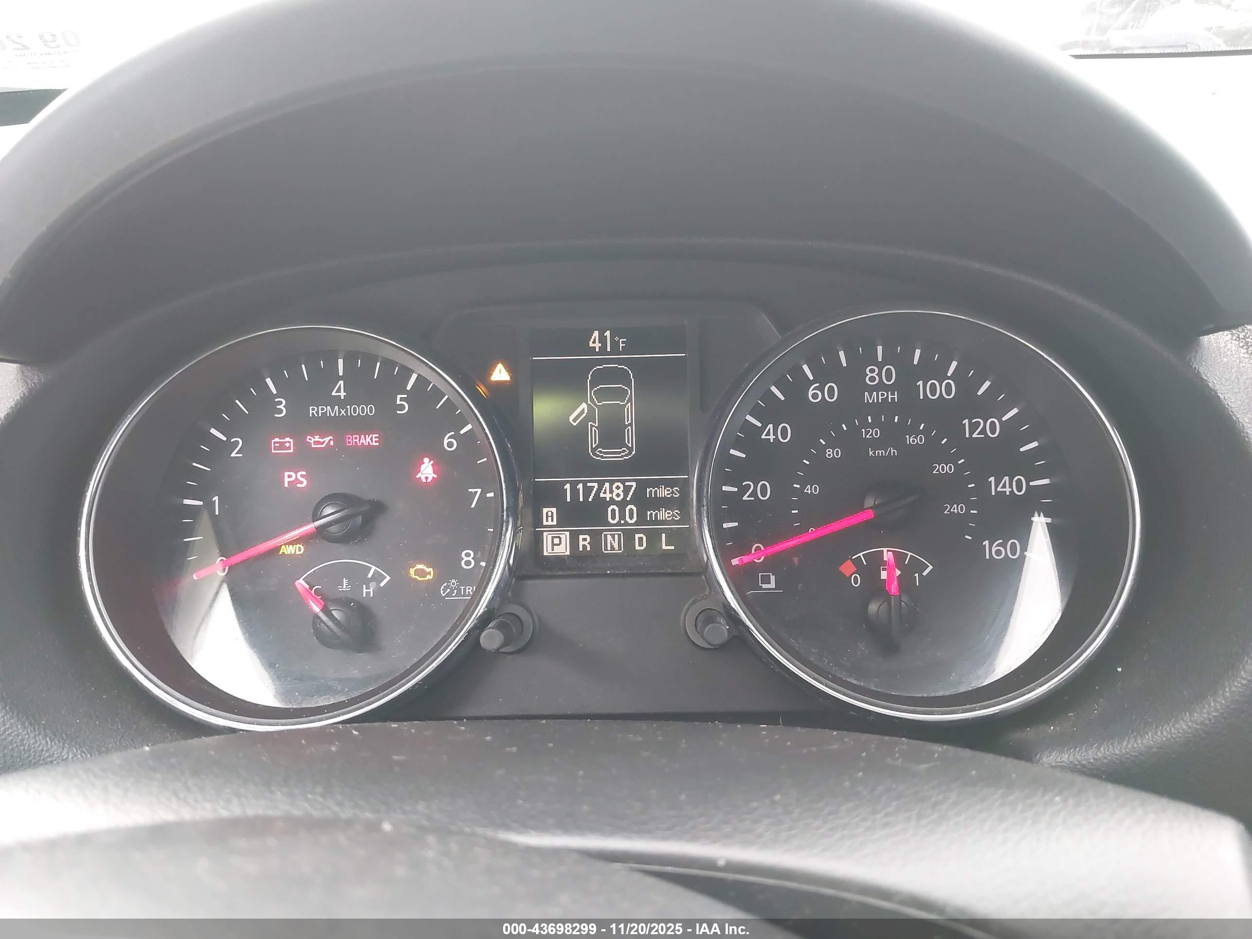 NISSAN ROGUE image 7