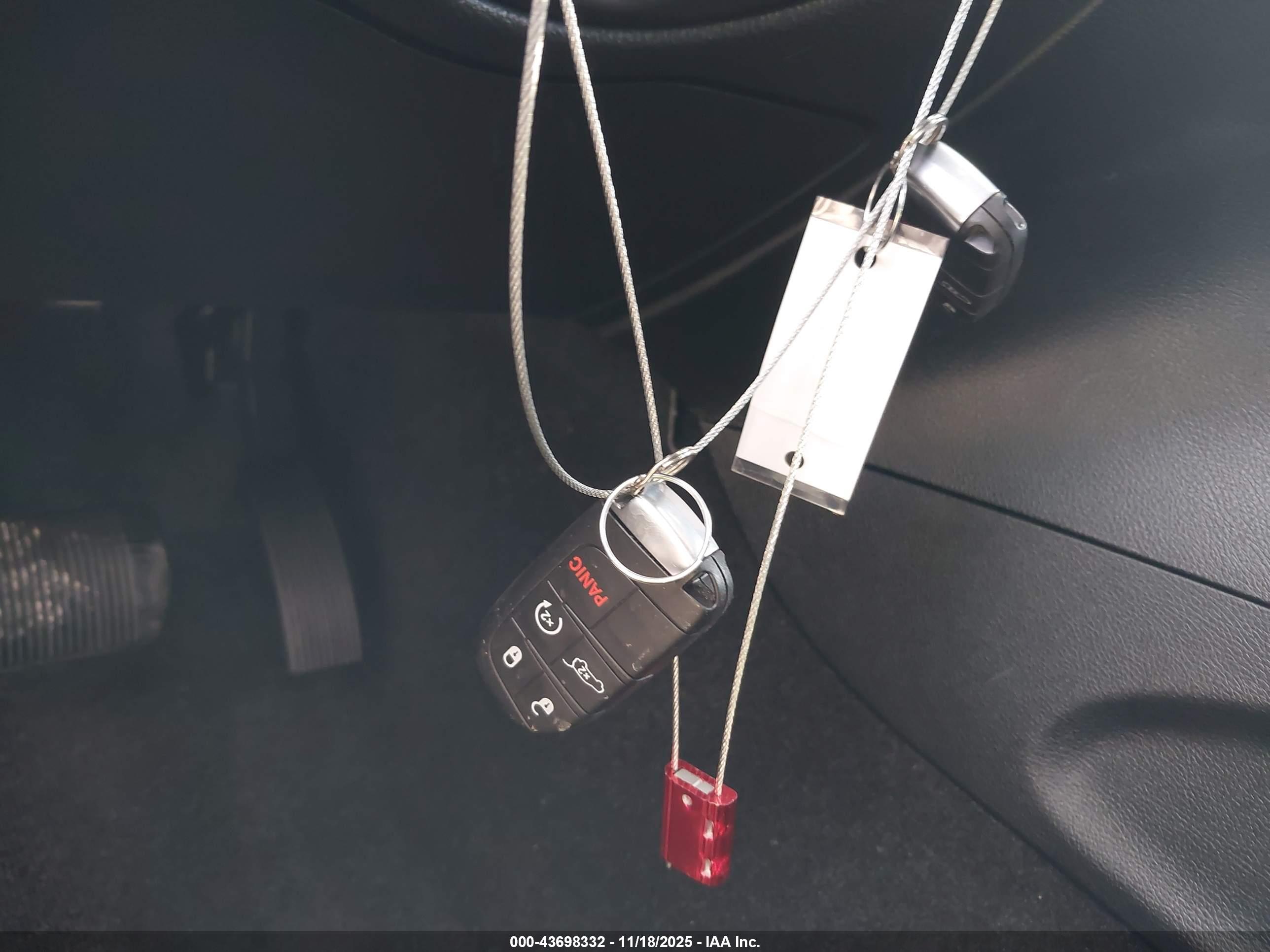 JEEP GRAND image 11