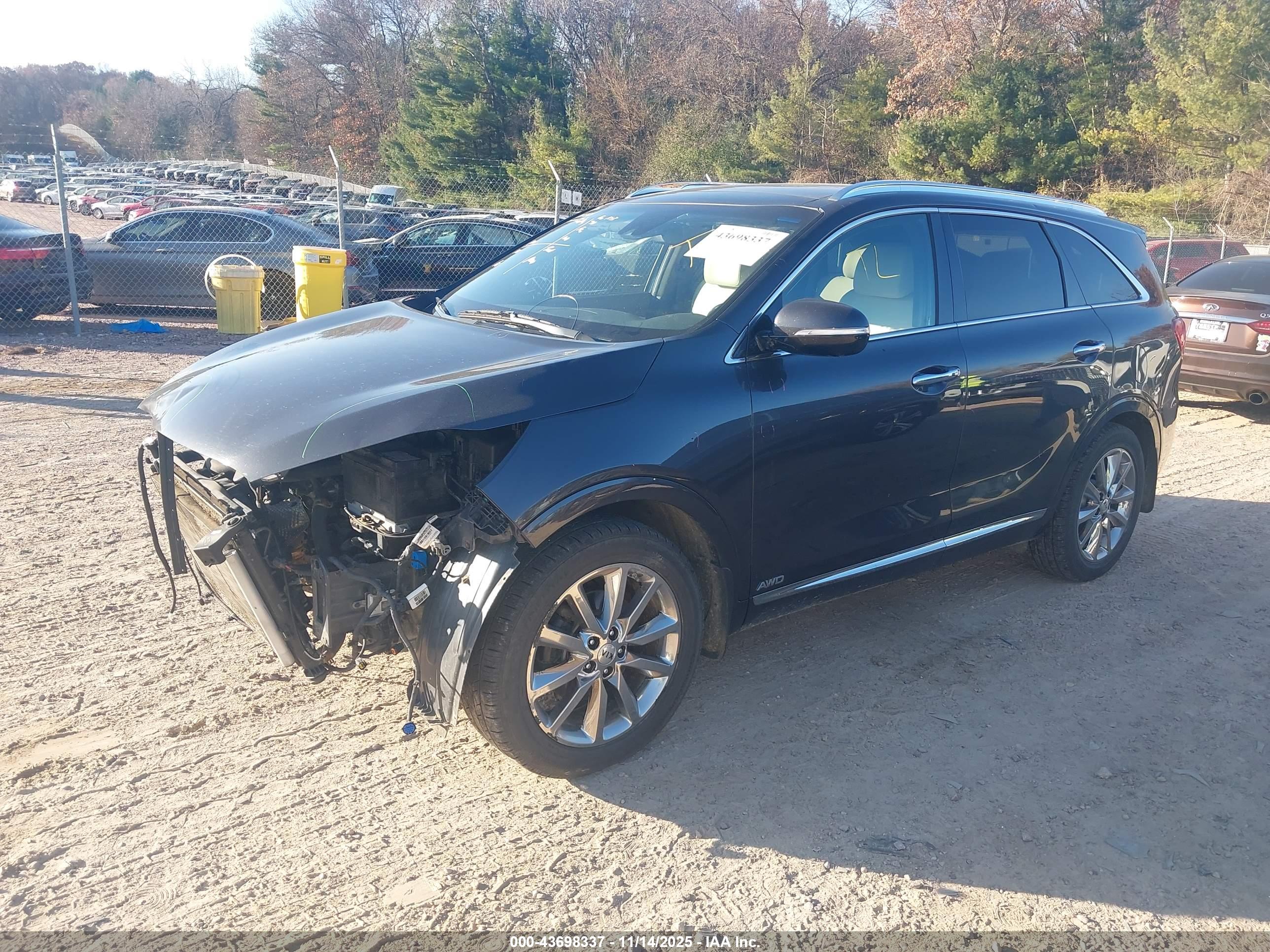 KIA SORENTO image 2