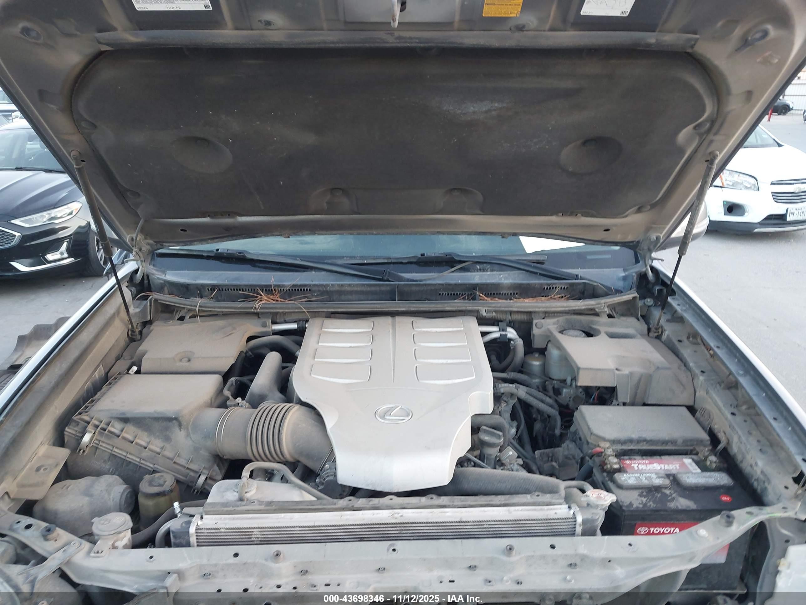 LEXUS GX image 10