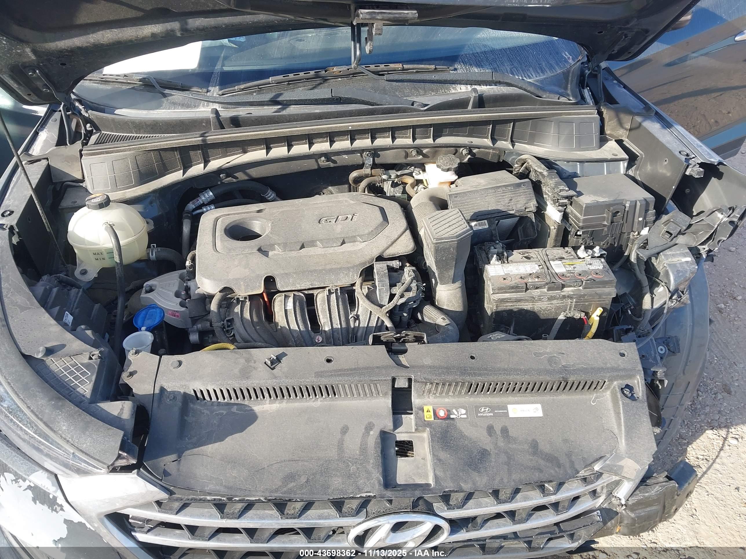 HYUNDAI TUCSON image 10