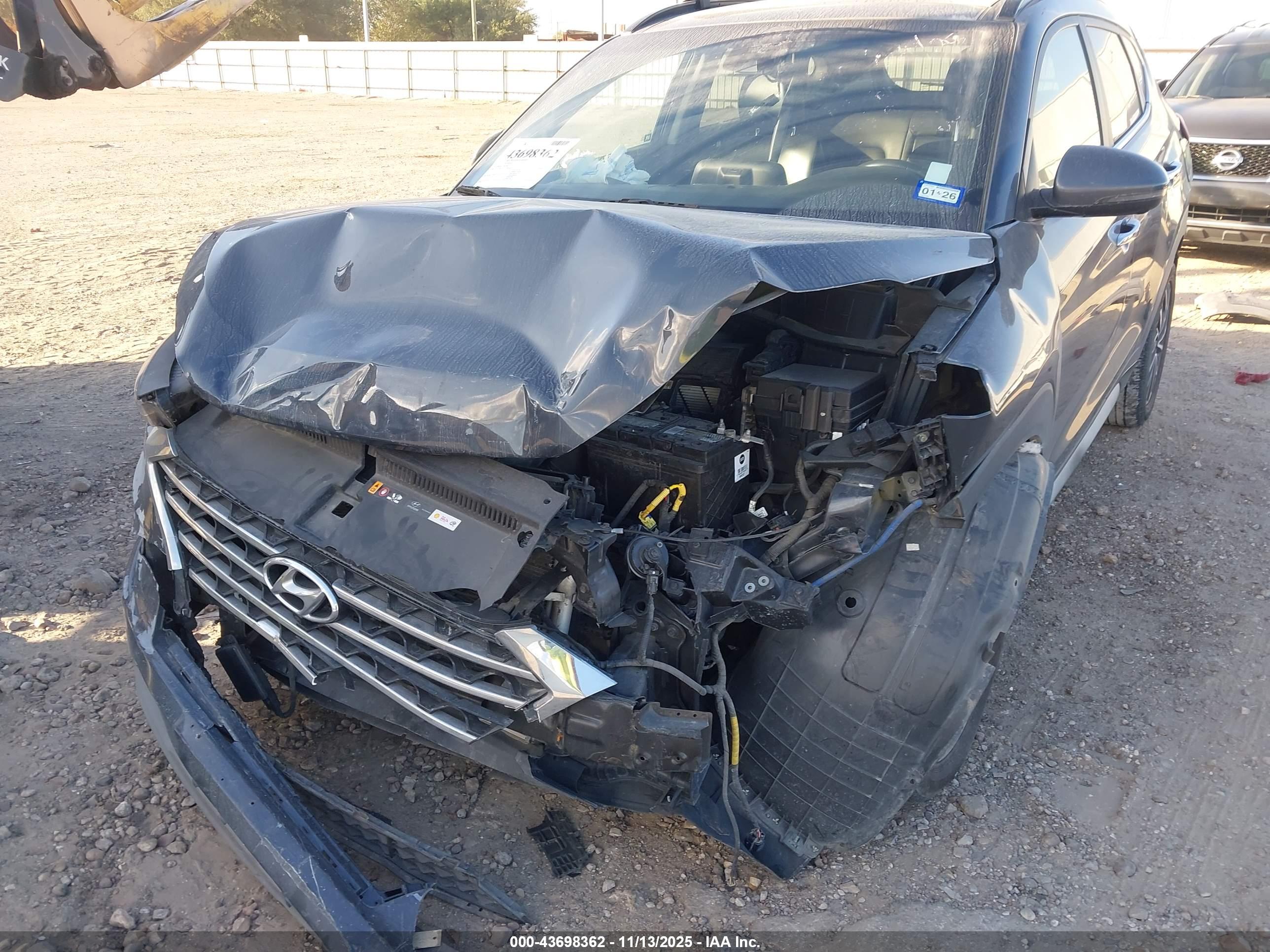 HYUNDAI TUCSON image 6