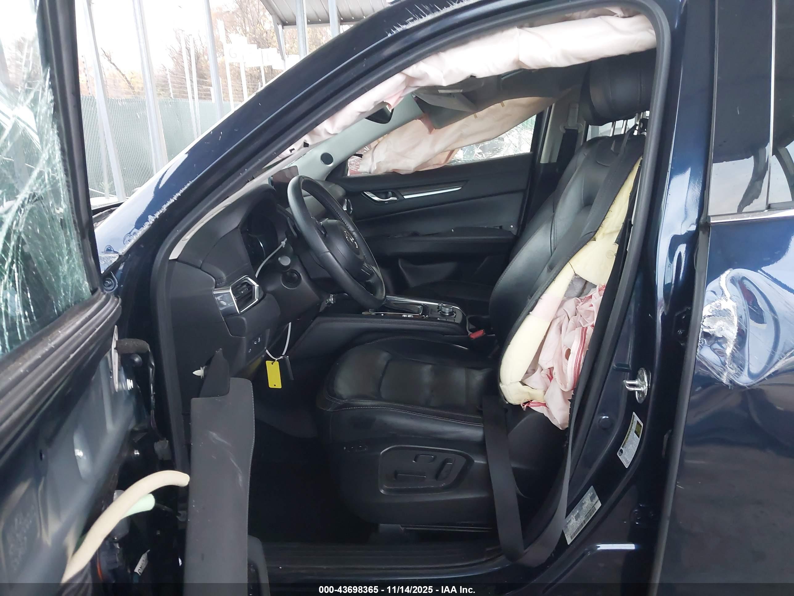 MAZDA CX-5 image 5
