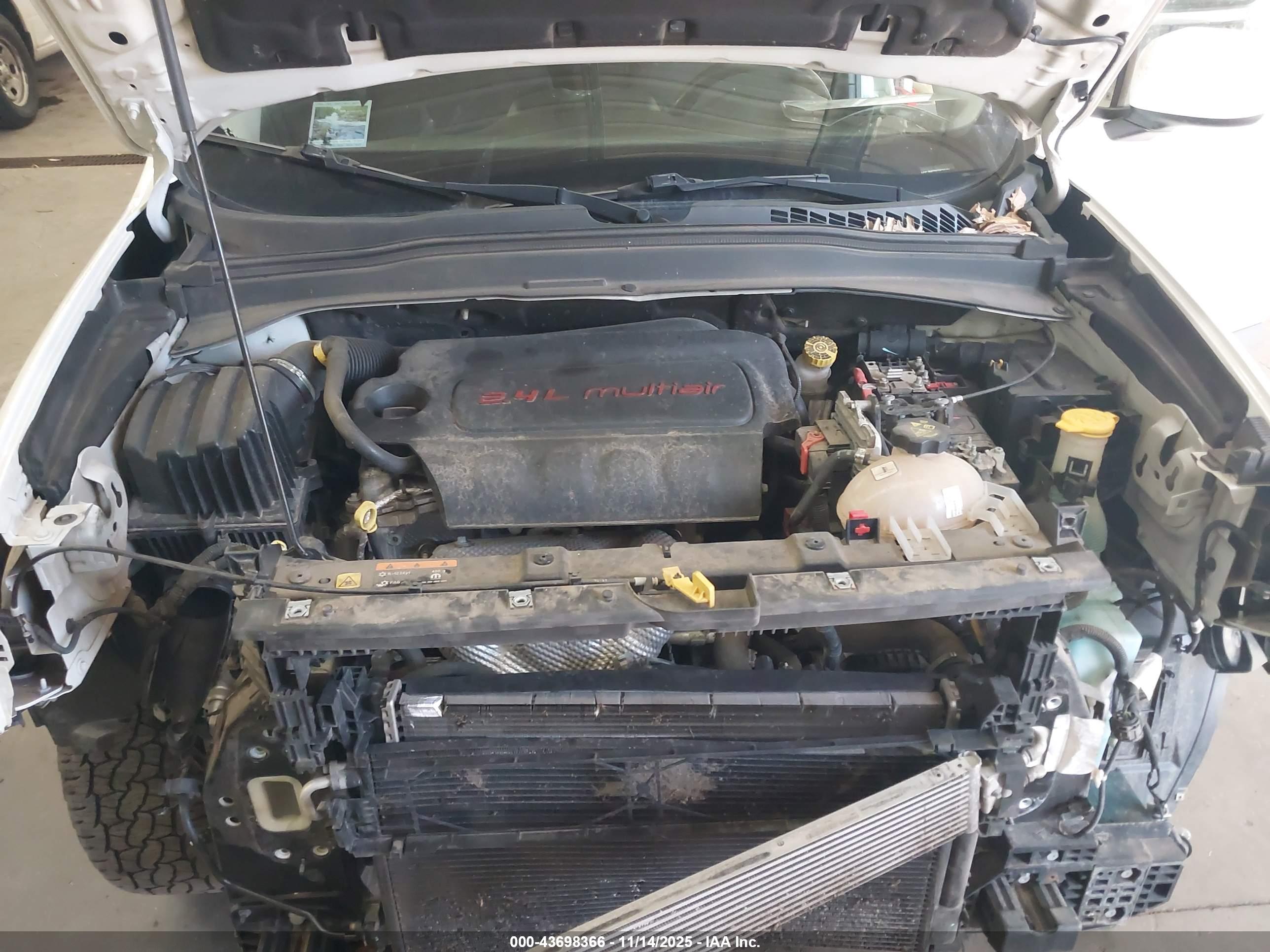JEEP RENEGADE image 10