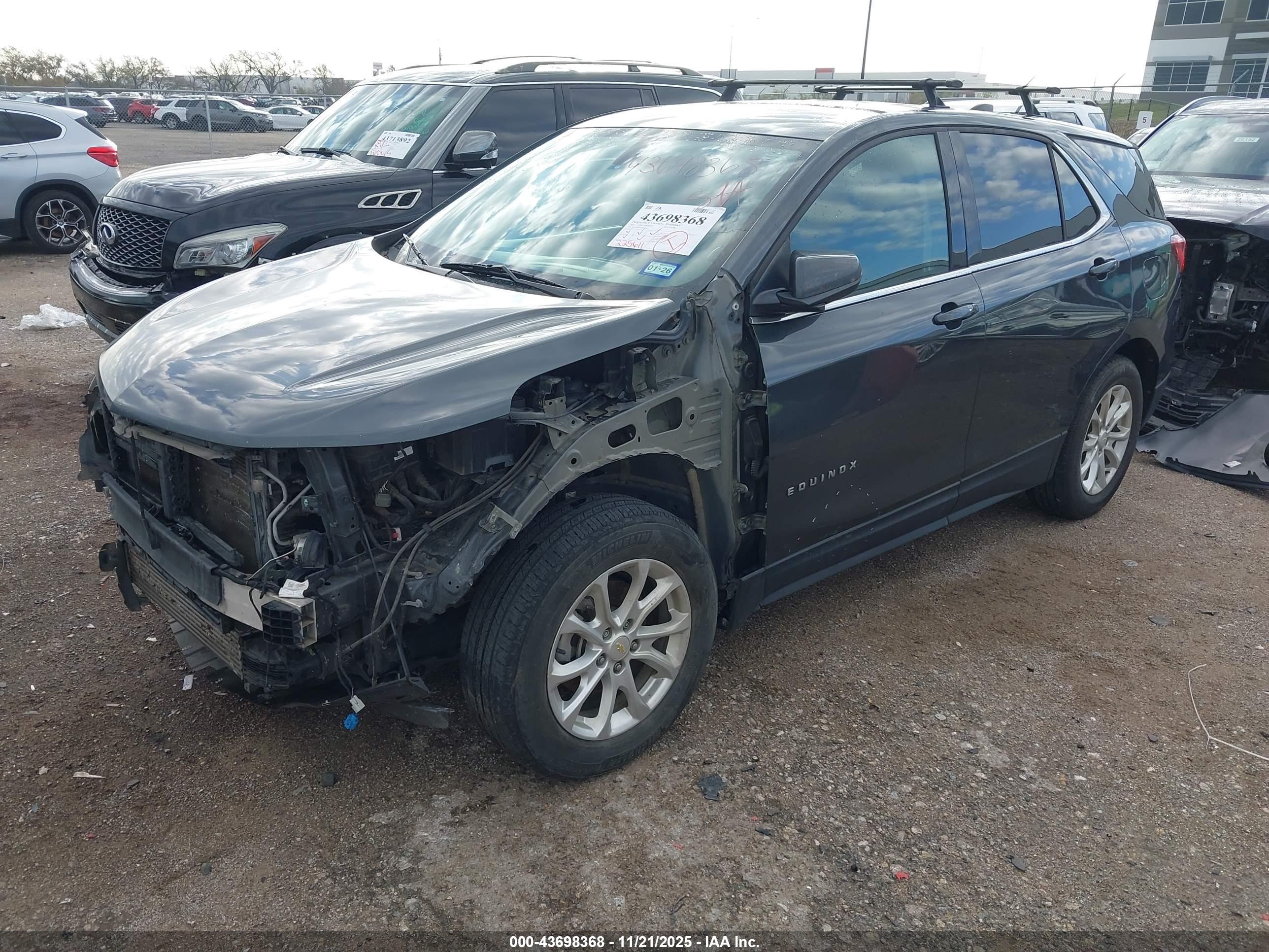 CHEVROLET EQUINOX image 2