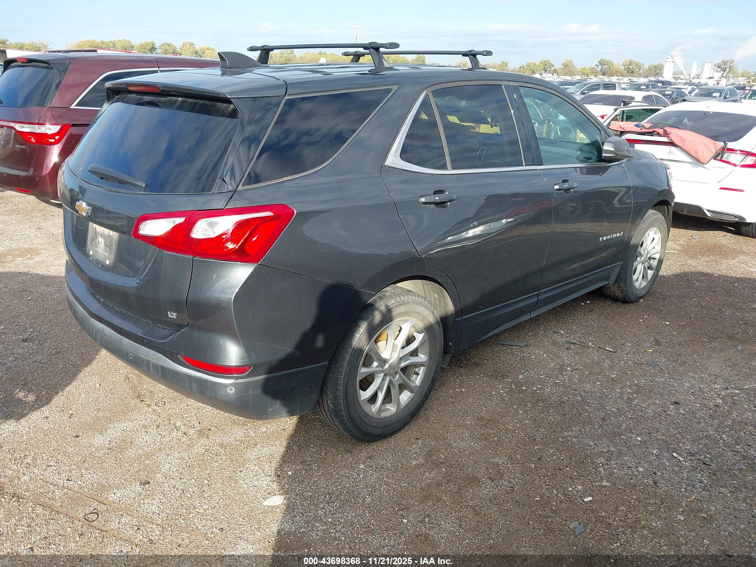 CHEVROLET EQUINOX image 4