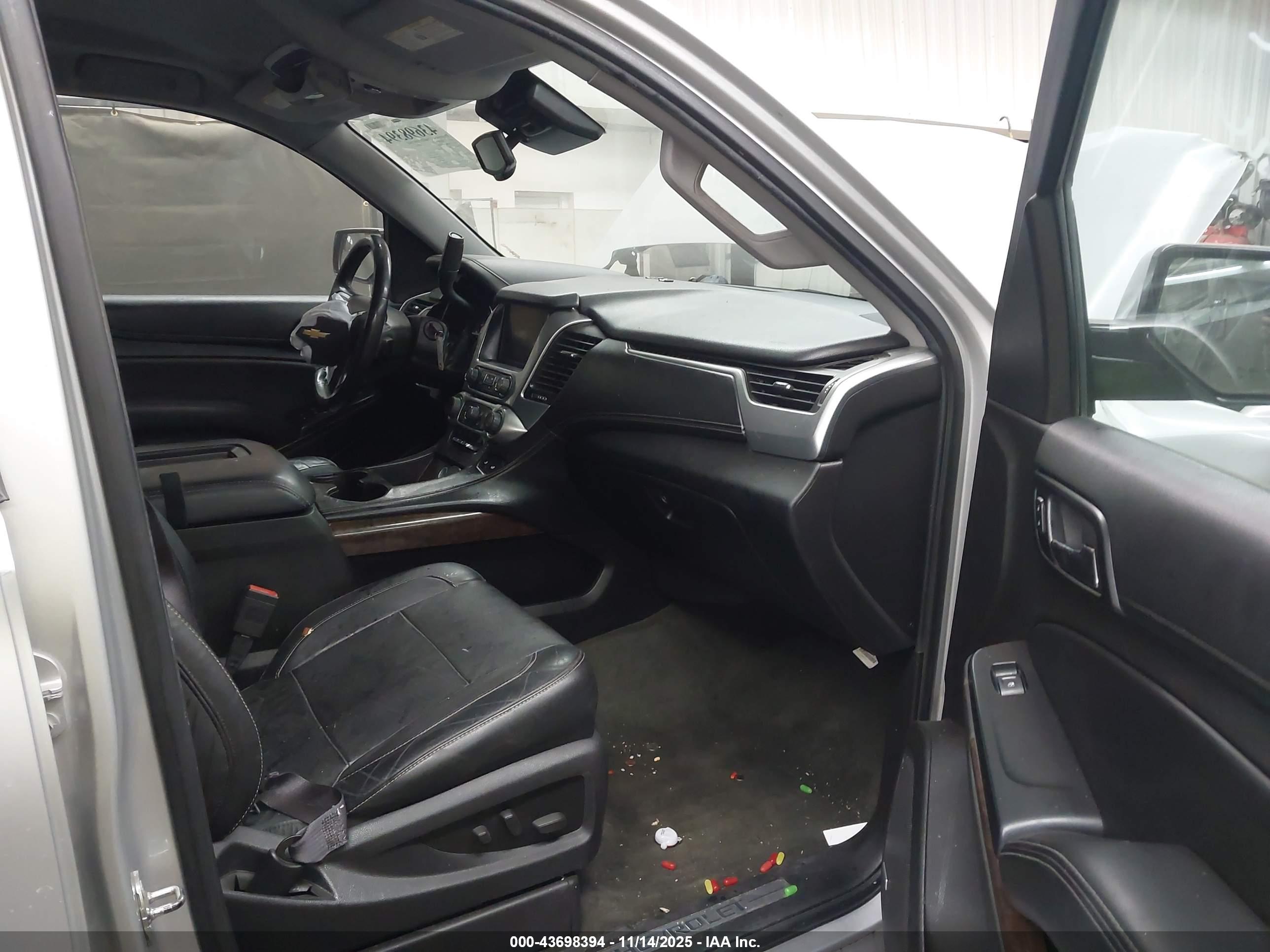 CHEVROLET TAHOE image 5