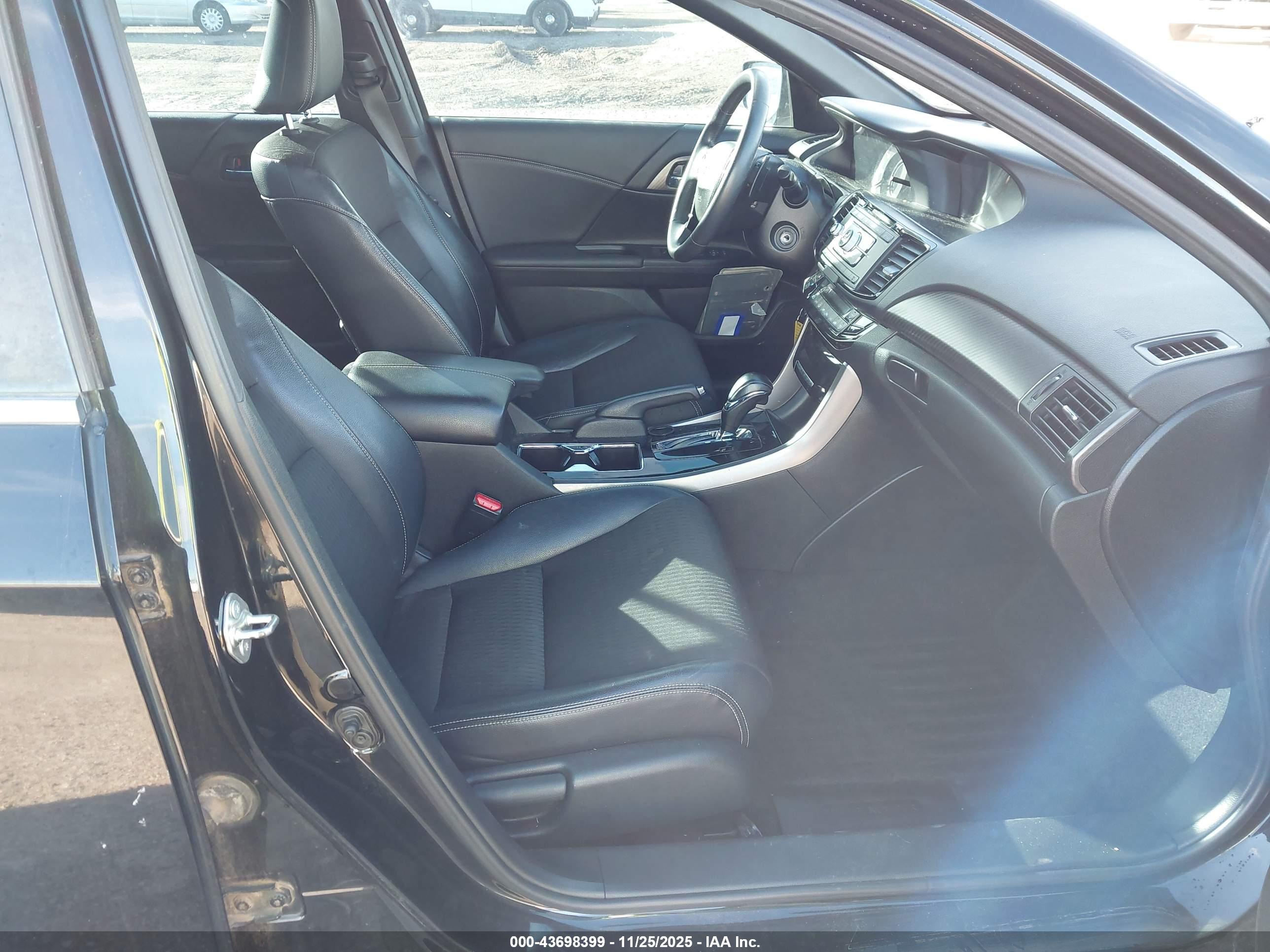 HONDA ACCORD image 5