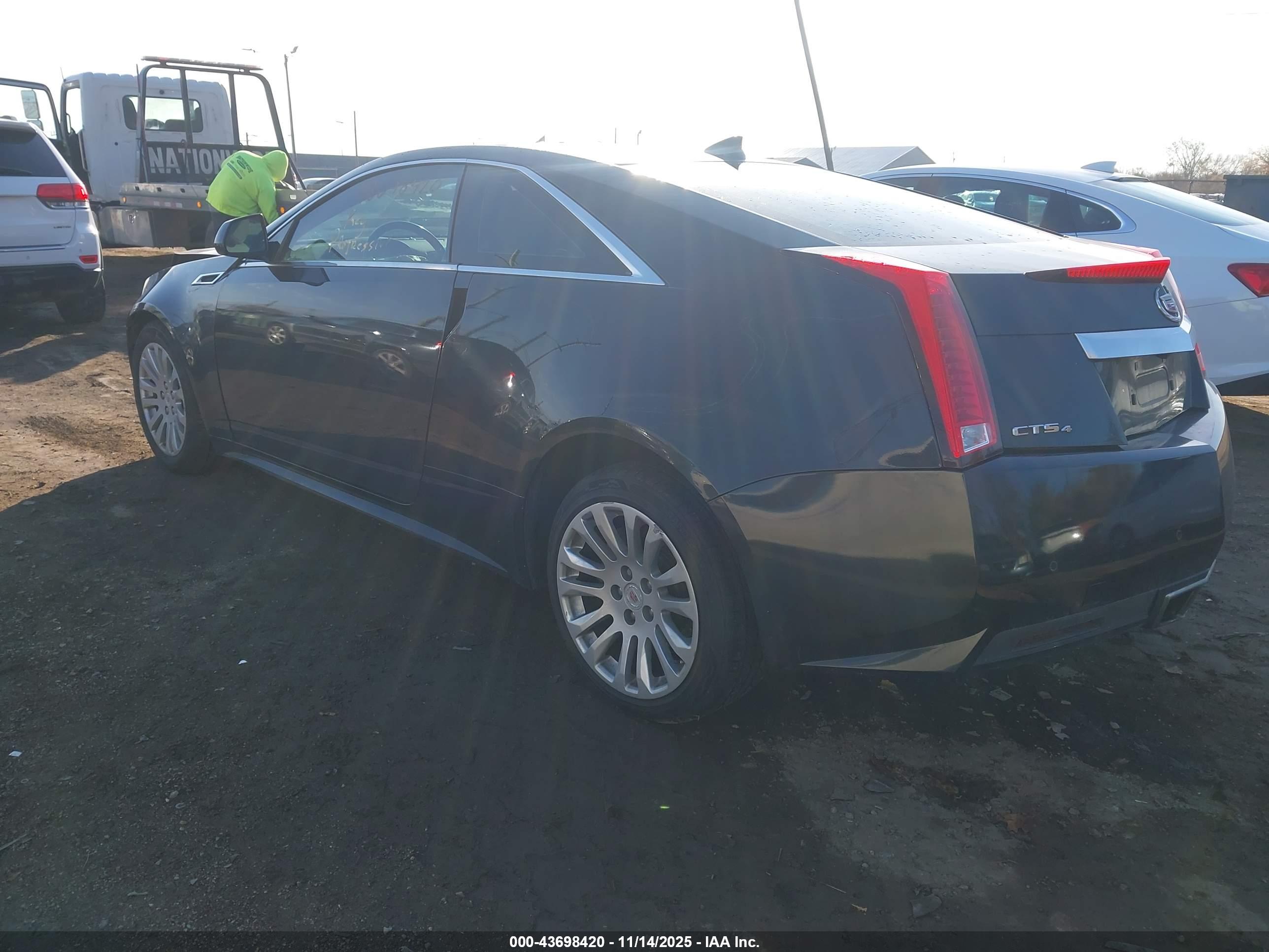 CADILLAC CTS image 3