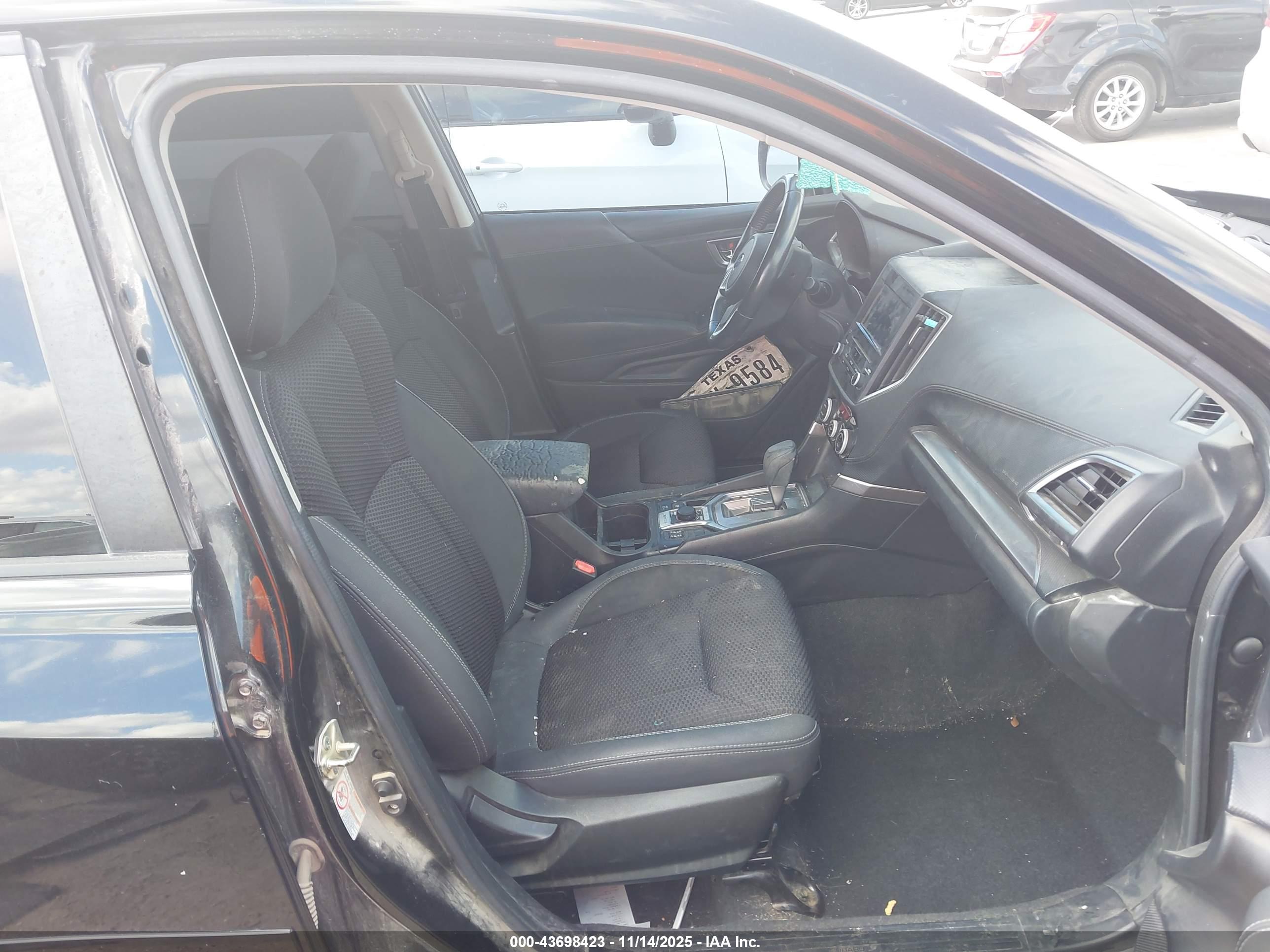 SUBARU FORESTER image 5