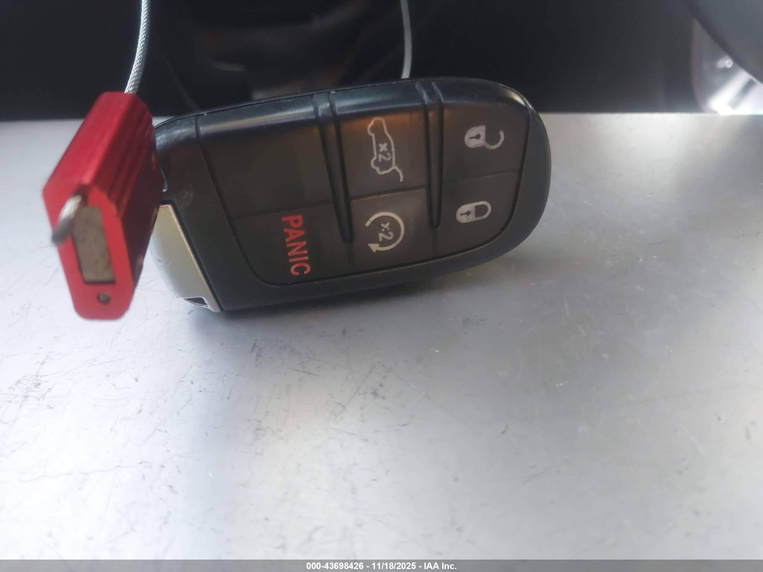 JEEP GRAND image 11