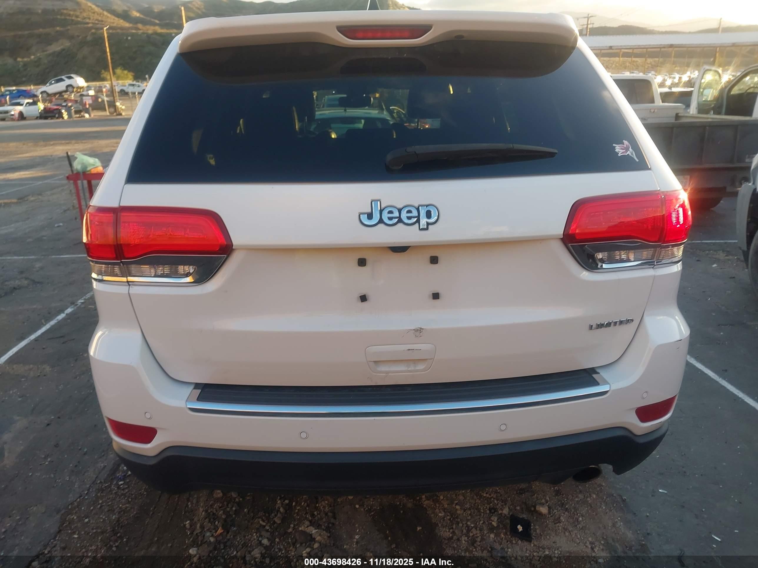 JEEP GRAND image 6