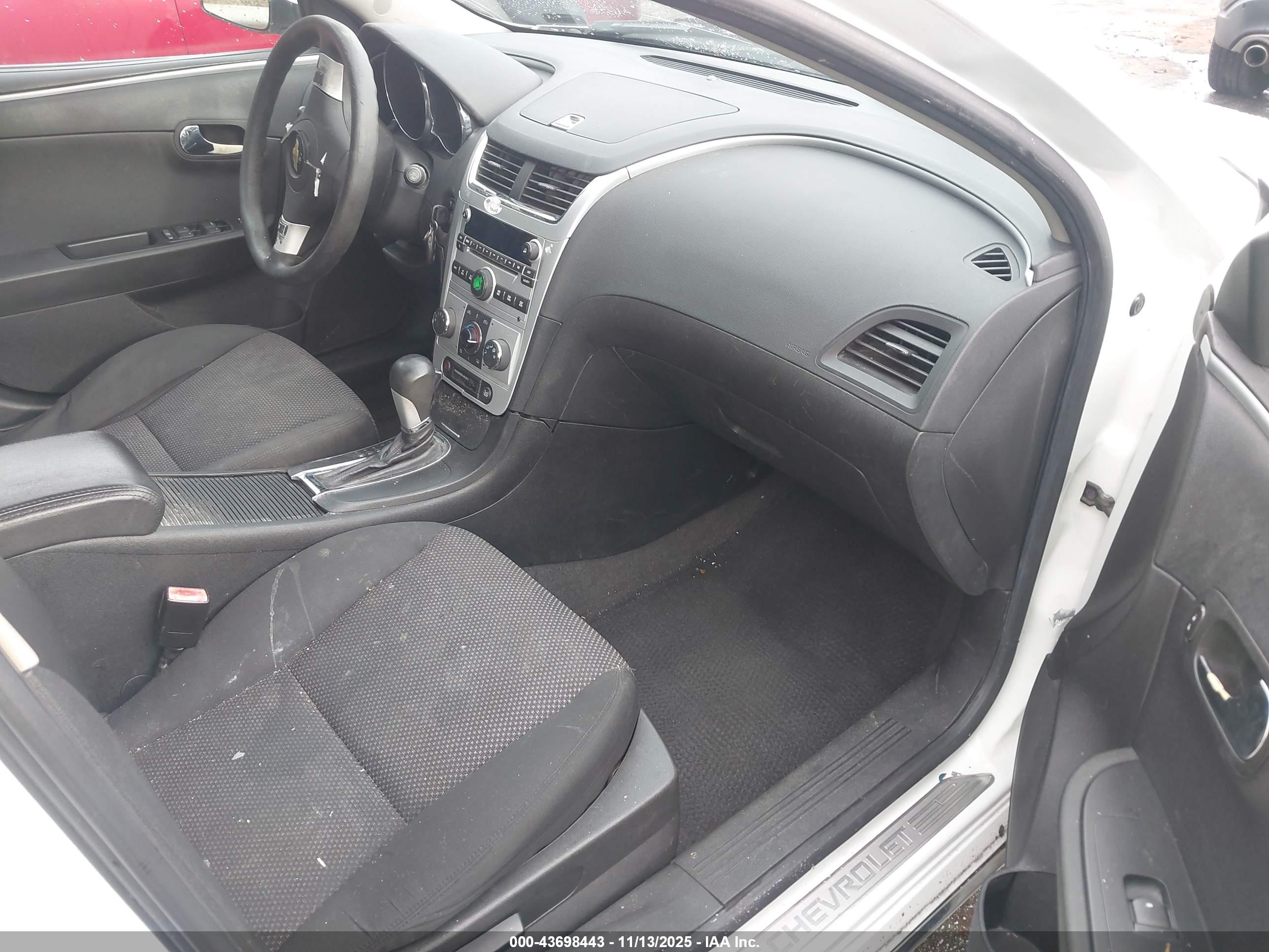 CHEVROLET MALIBU image 5