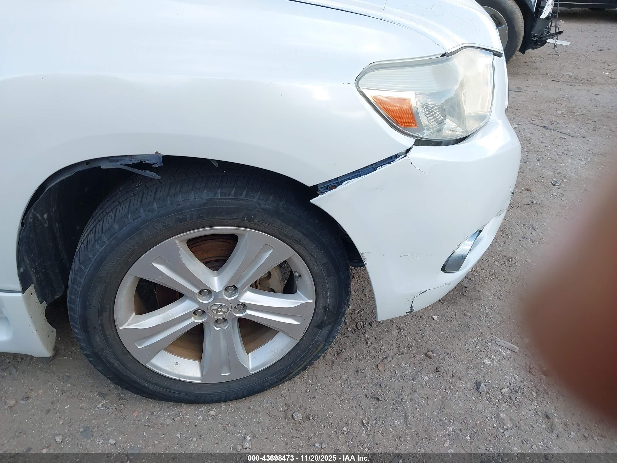 TOYOTA HIGHLANDER image 6