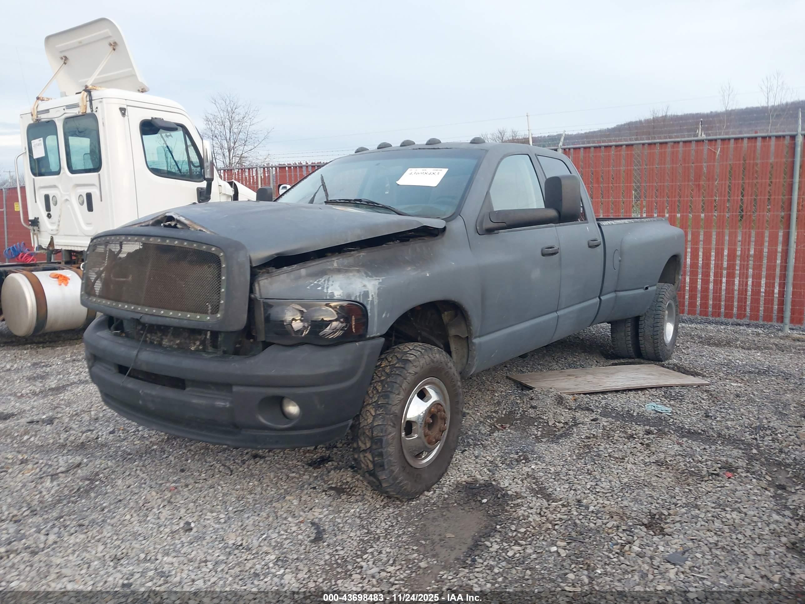 DODGE RAM image 2