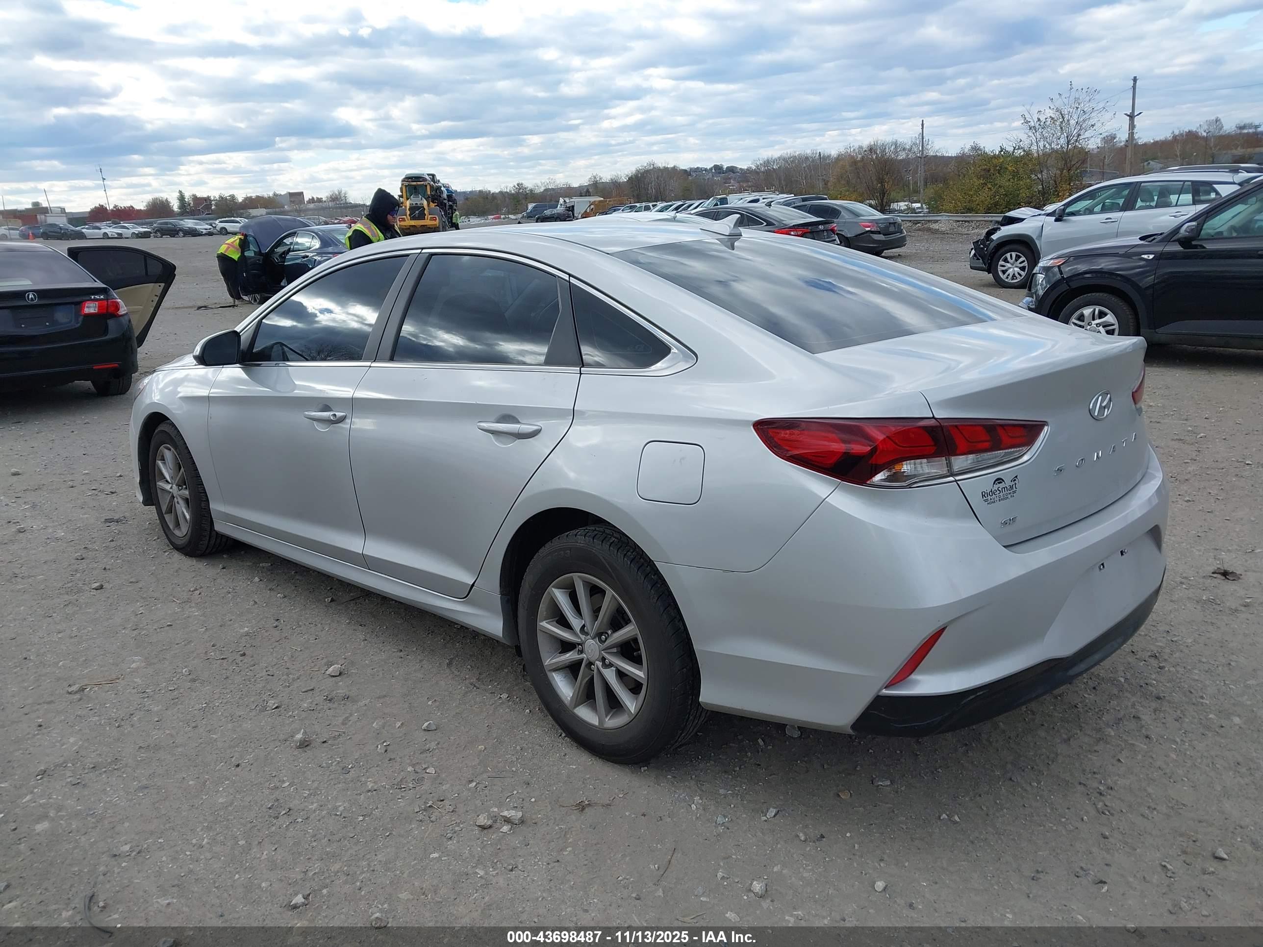 HYUNDAI SONATA image 3