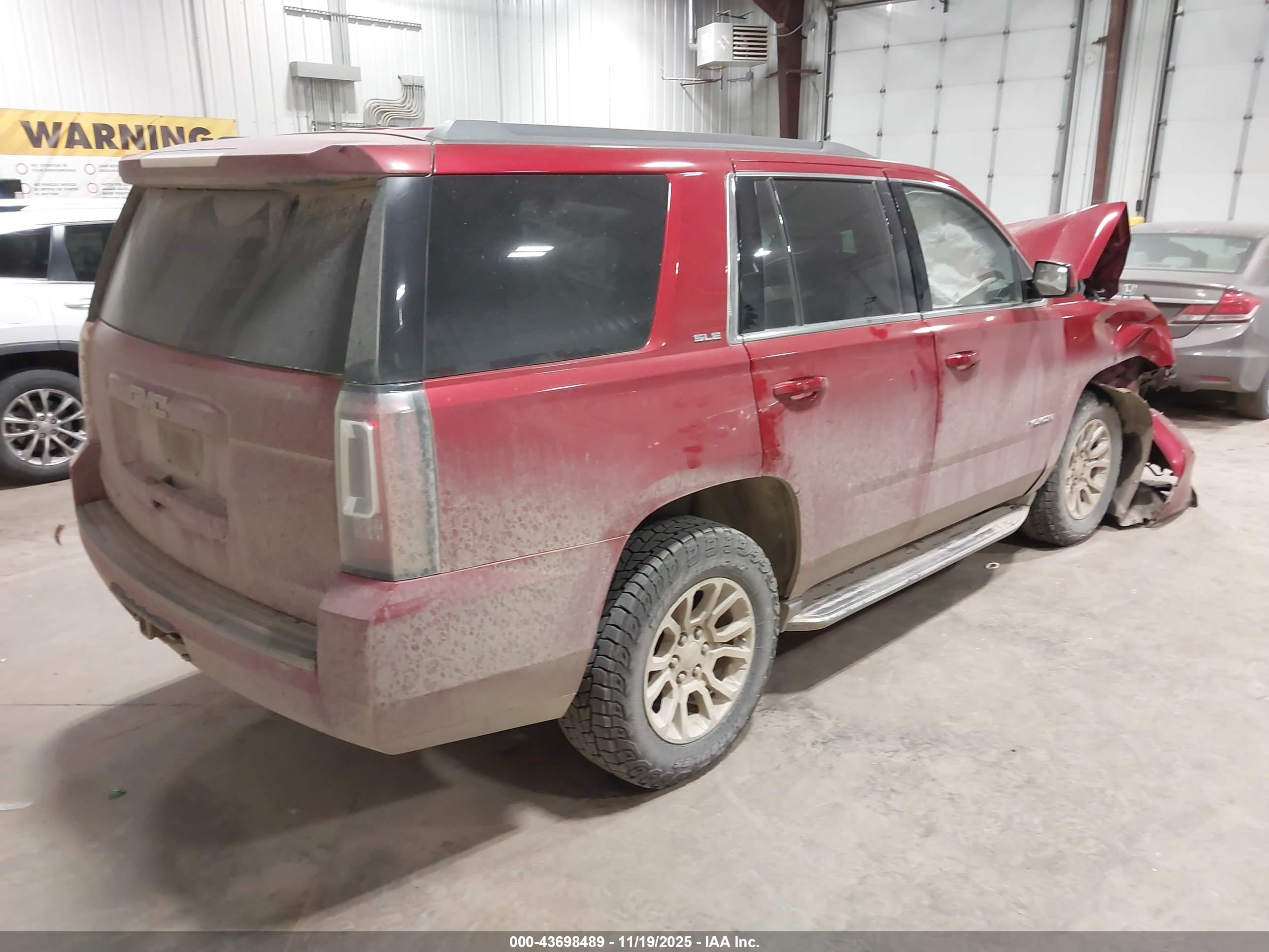 GMC YUKON image 4