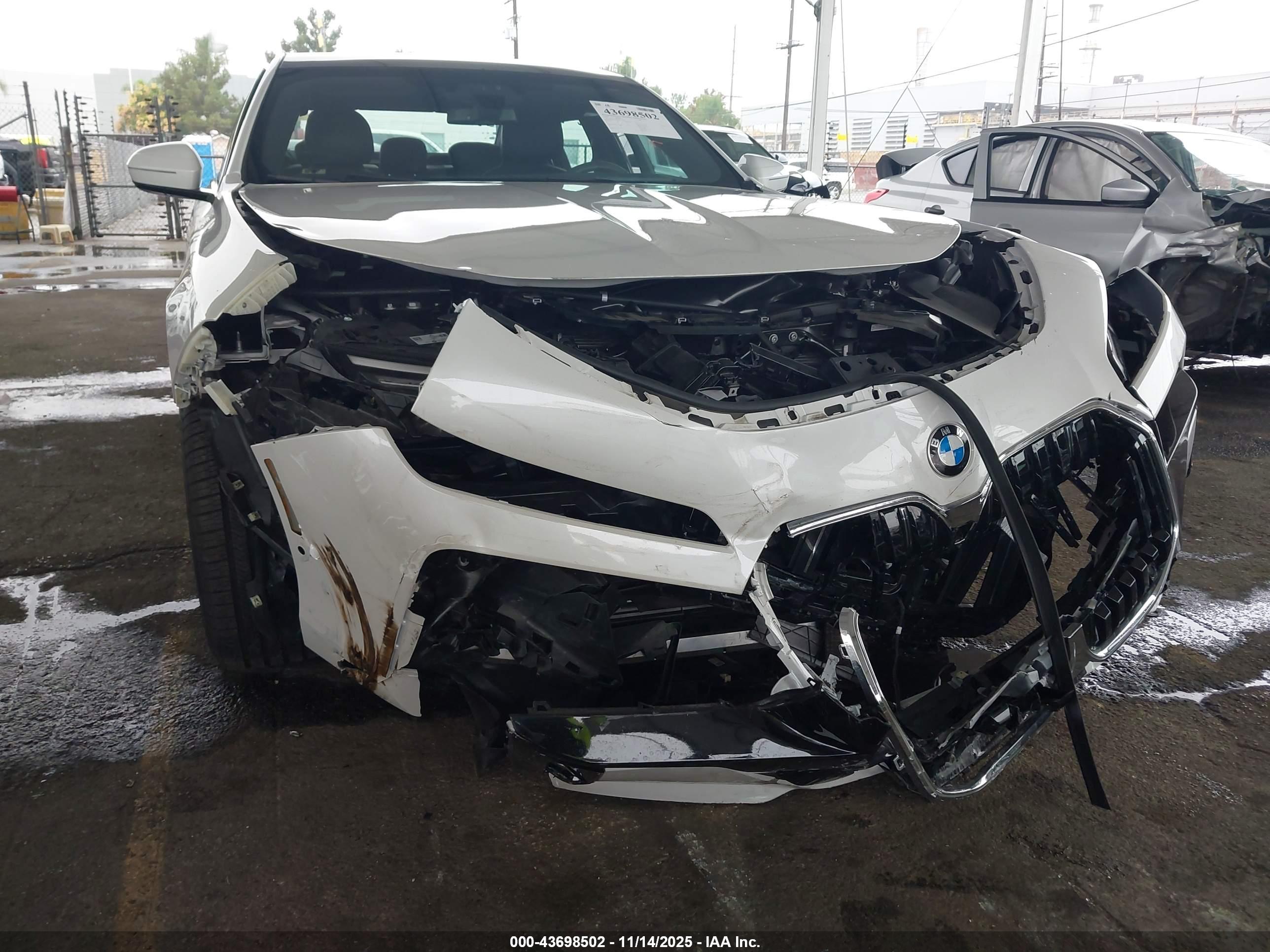 BMW 740 image 6
