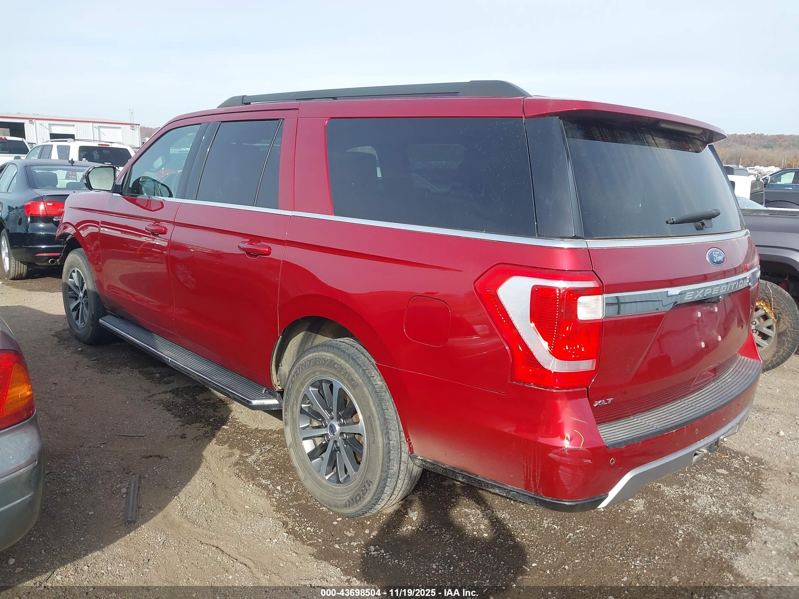 FORD EXPEDITION image 3