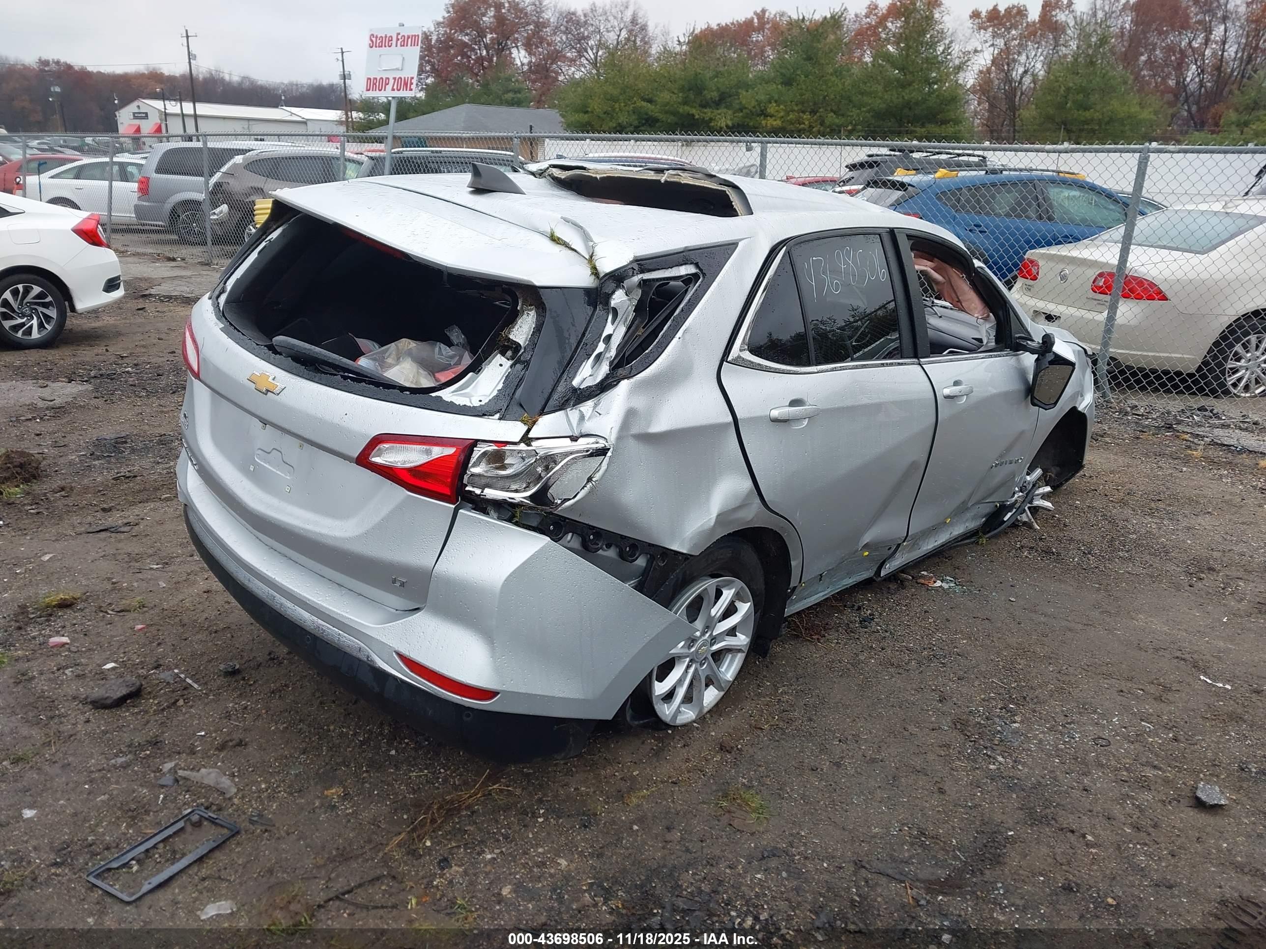 CHEVROLET EQUINOX image 4