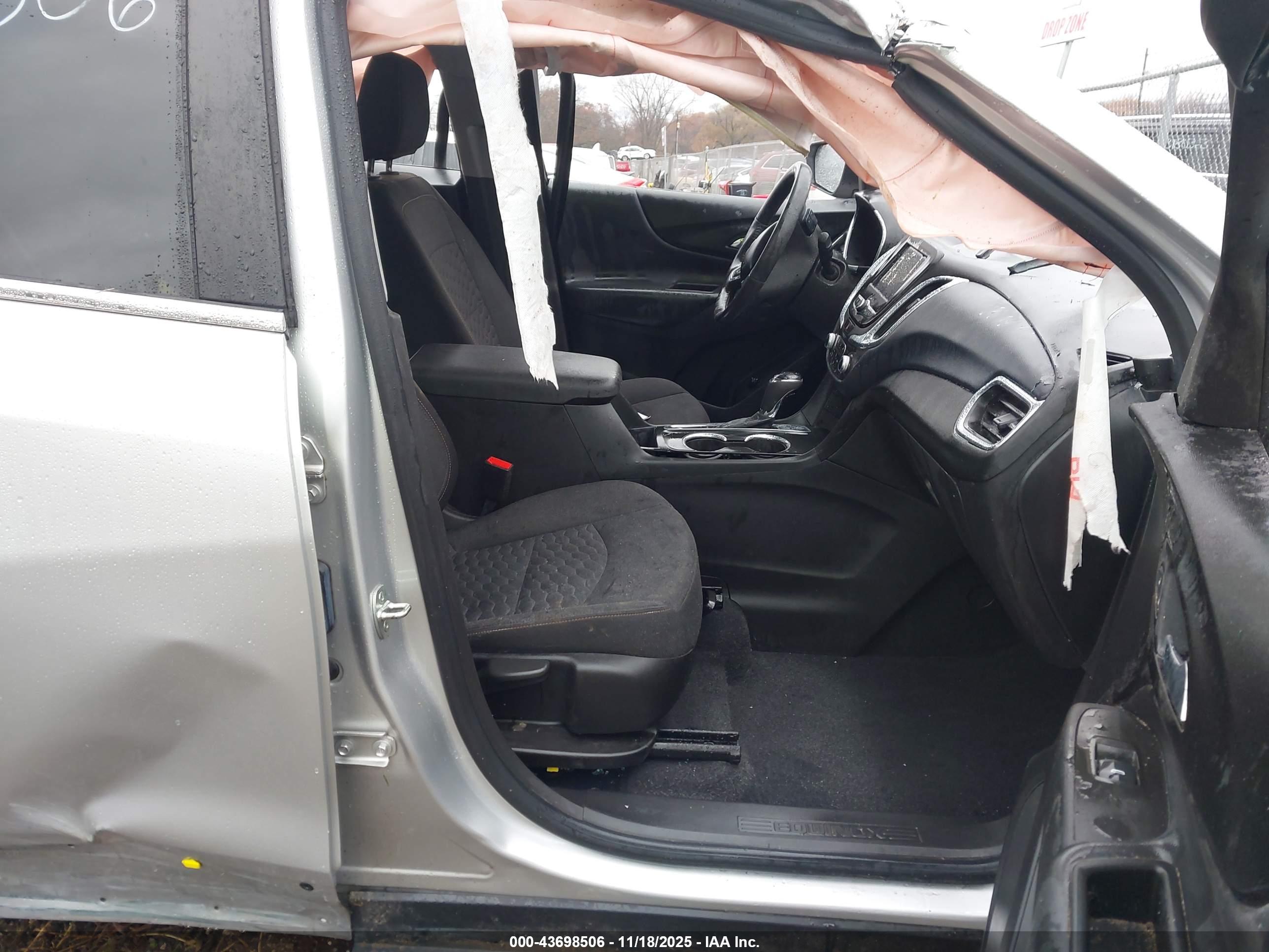 CHEVROLET EQUINOX image 5