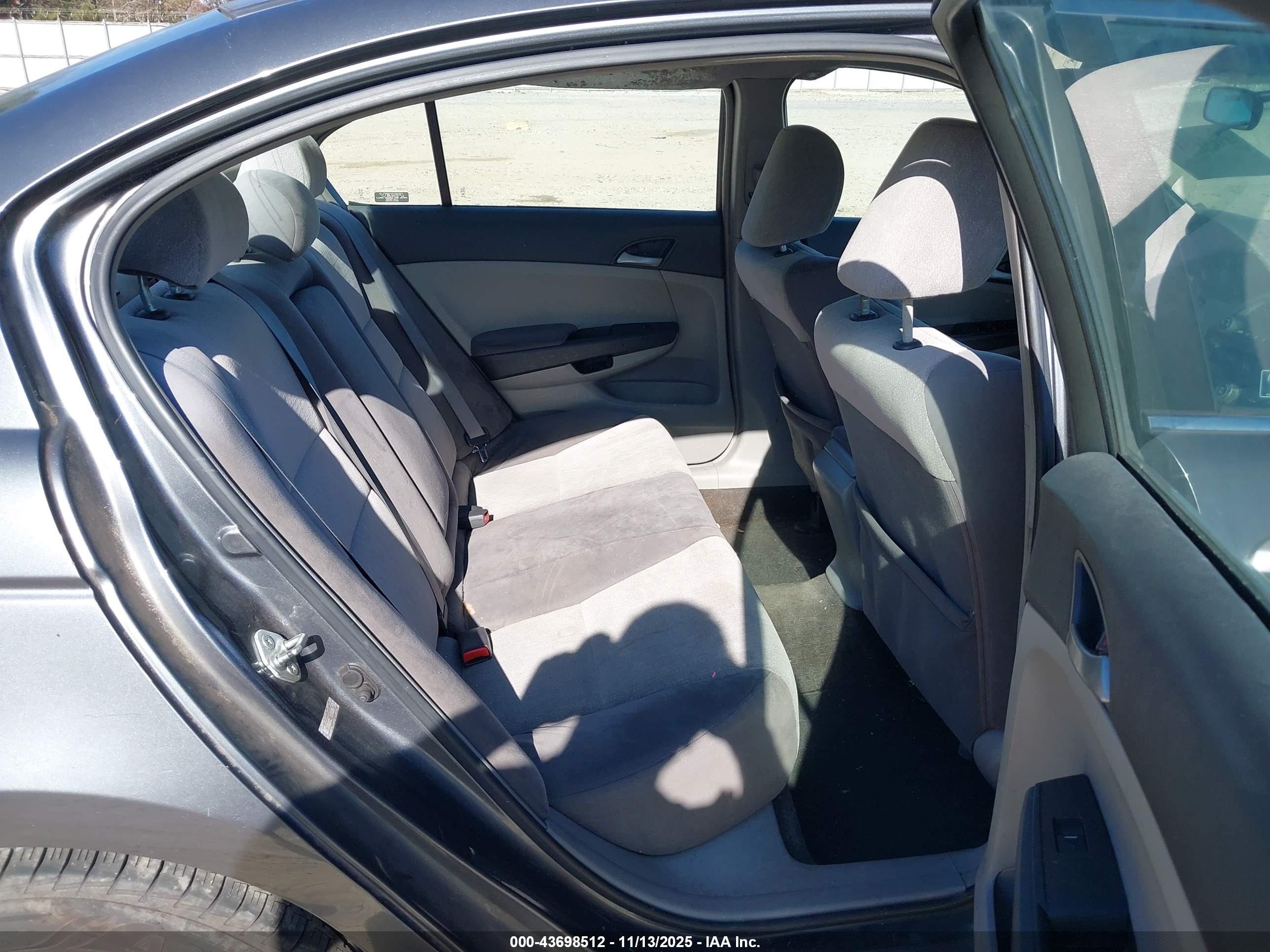 HONDA ACCORD image 8
