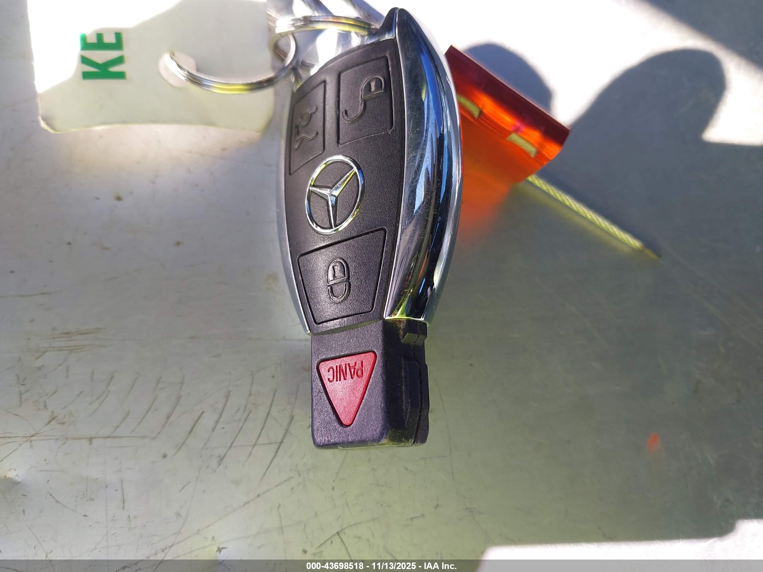 MERCEDES-BENZ C image 11