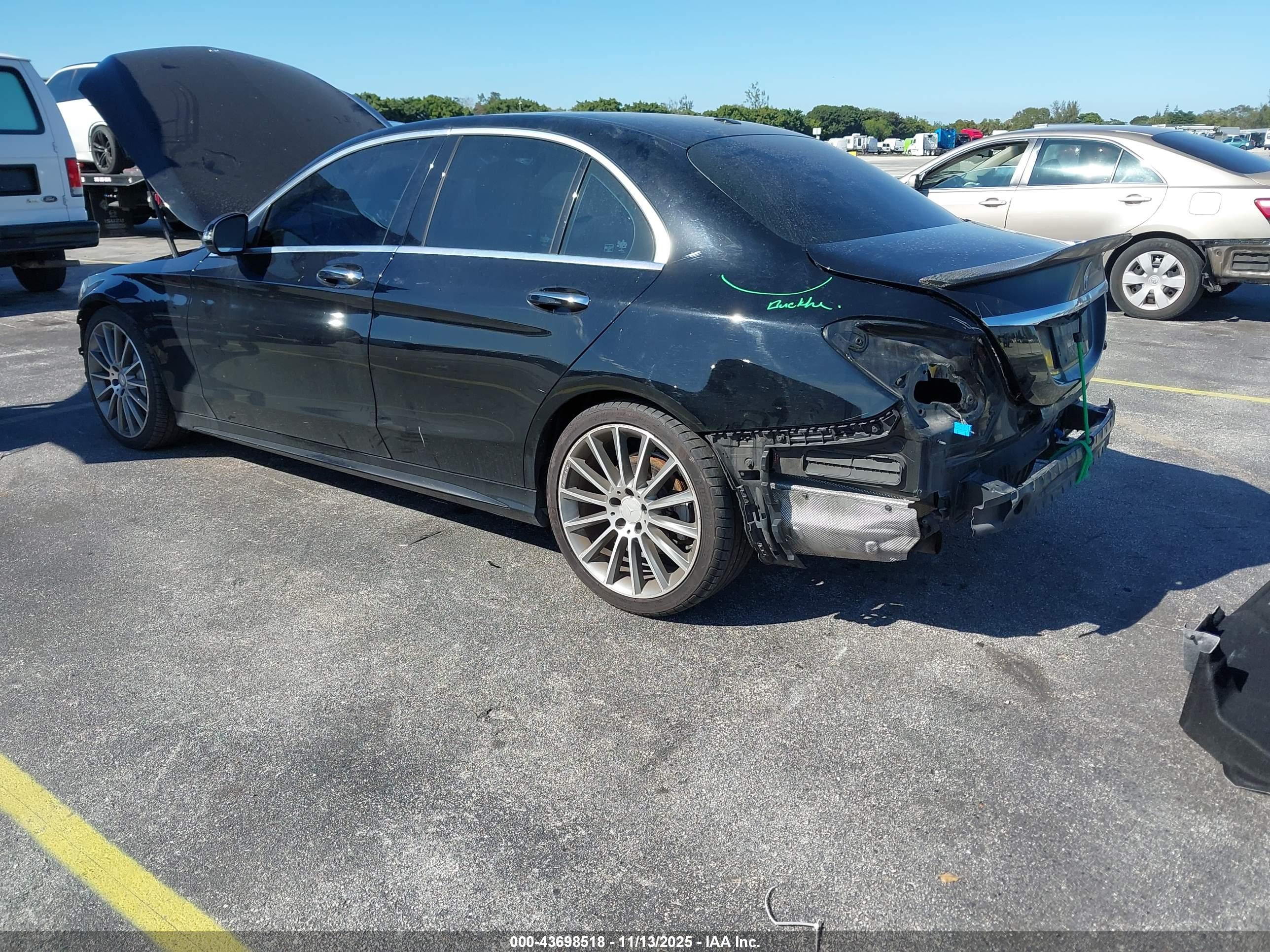MERCEDES-BENZ C image 3