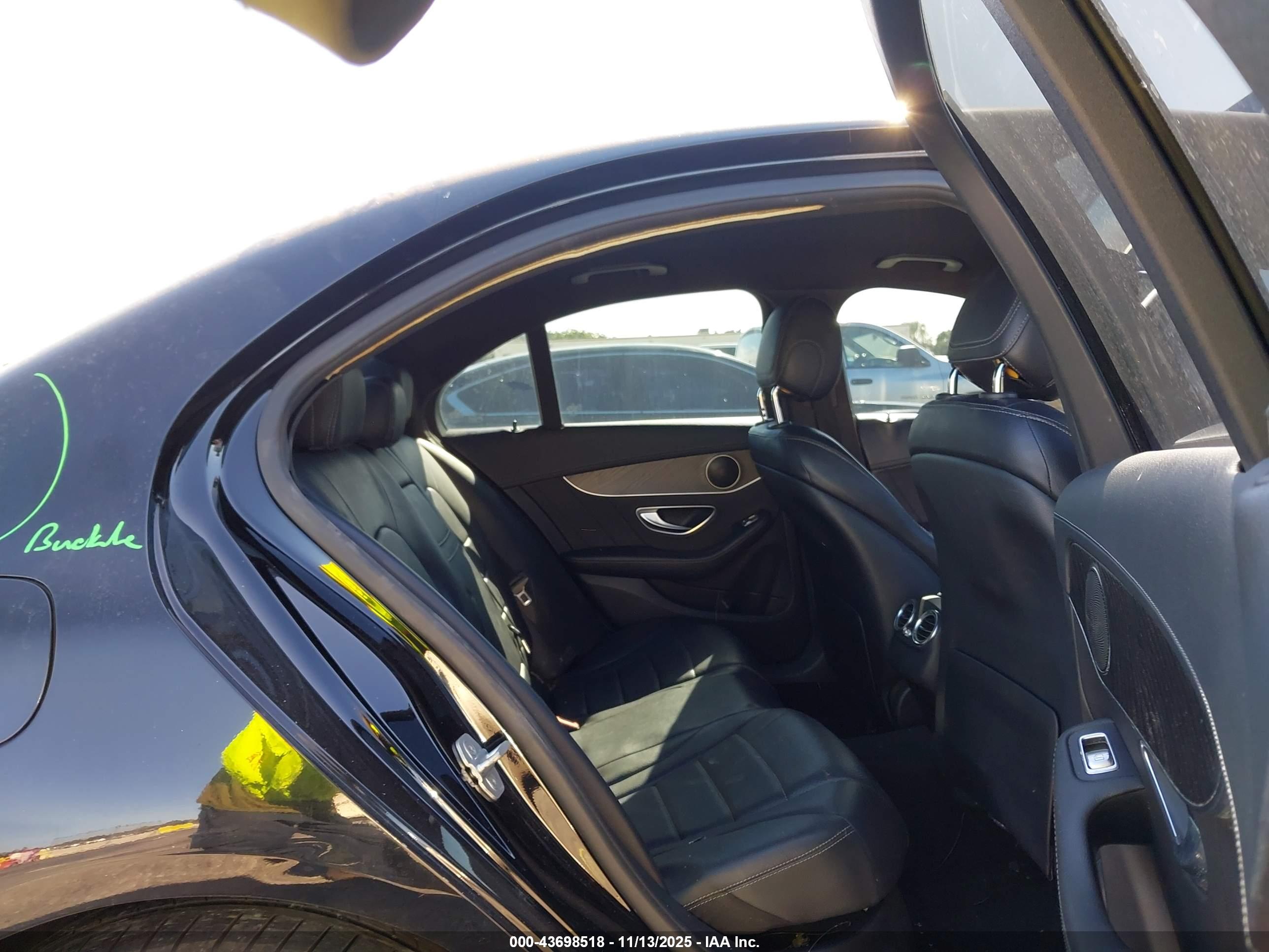 MERCEDES-BENZ C image 8