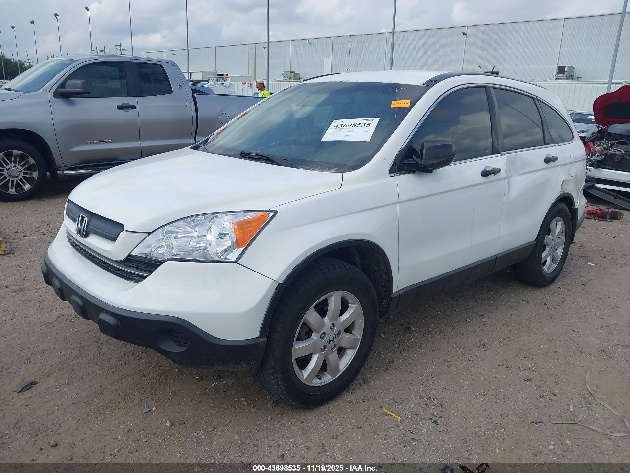 HONDA CR-V image 2
