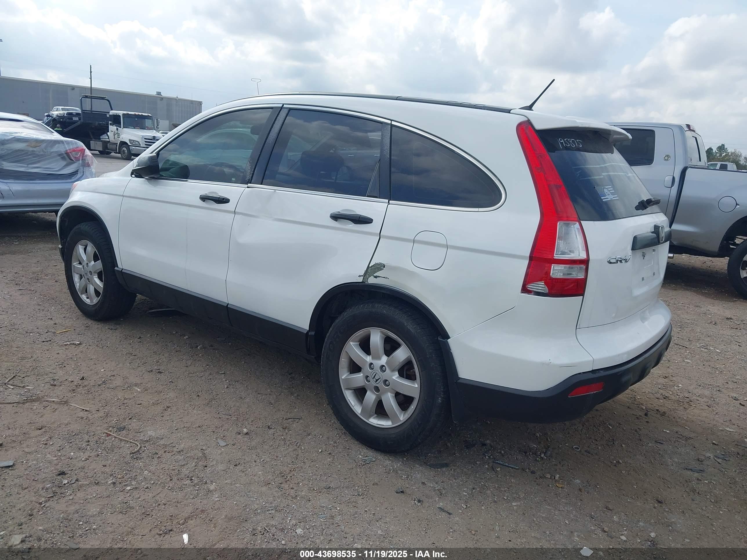 HONDA CR-V image 3
