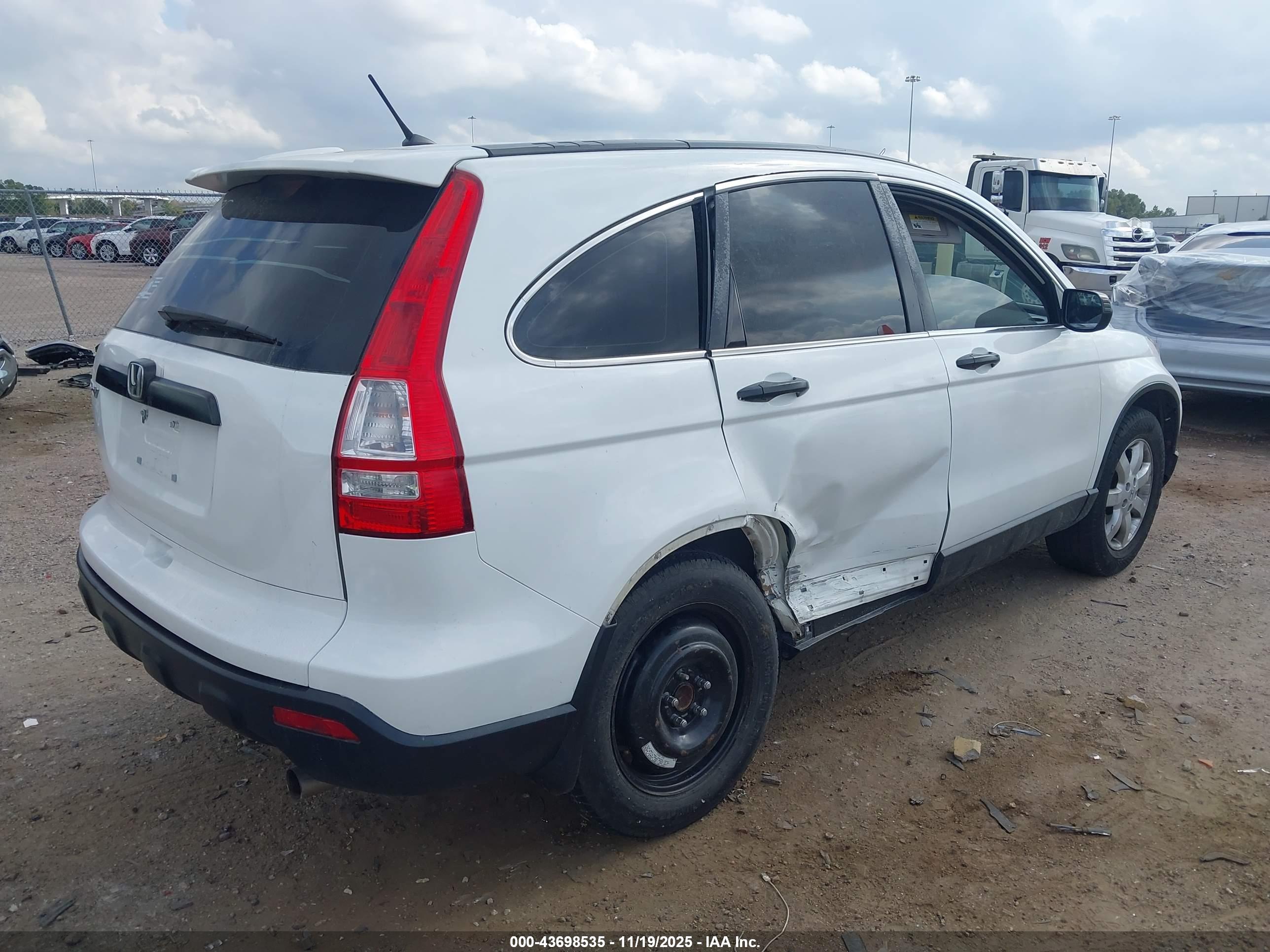 HONDA CR-V image 4