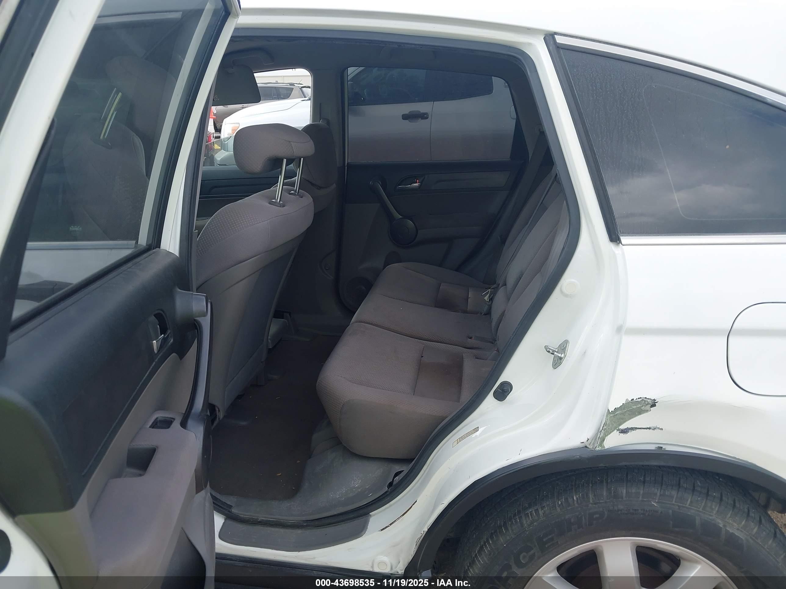 HONDA CR-V image 8