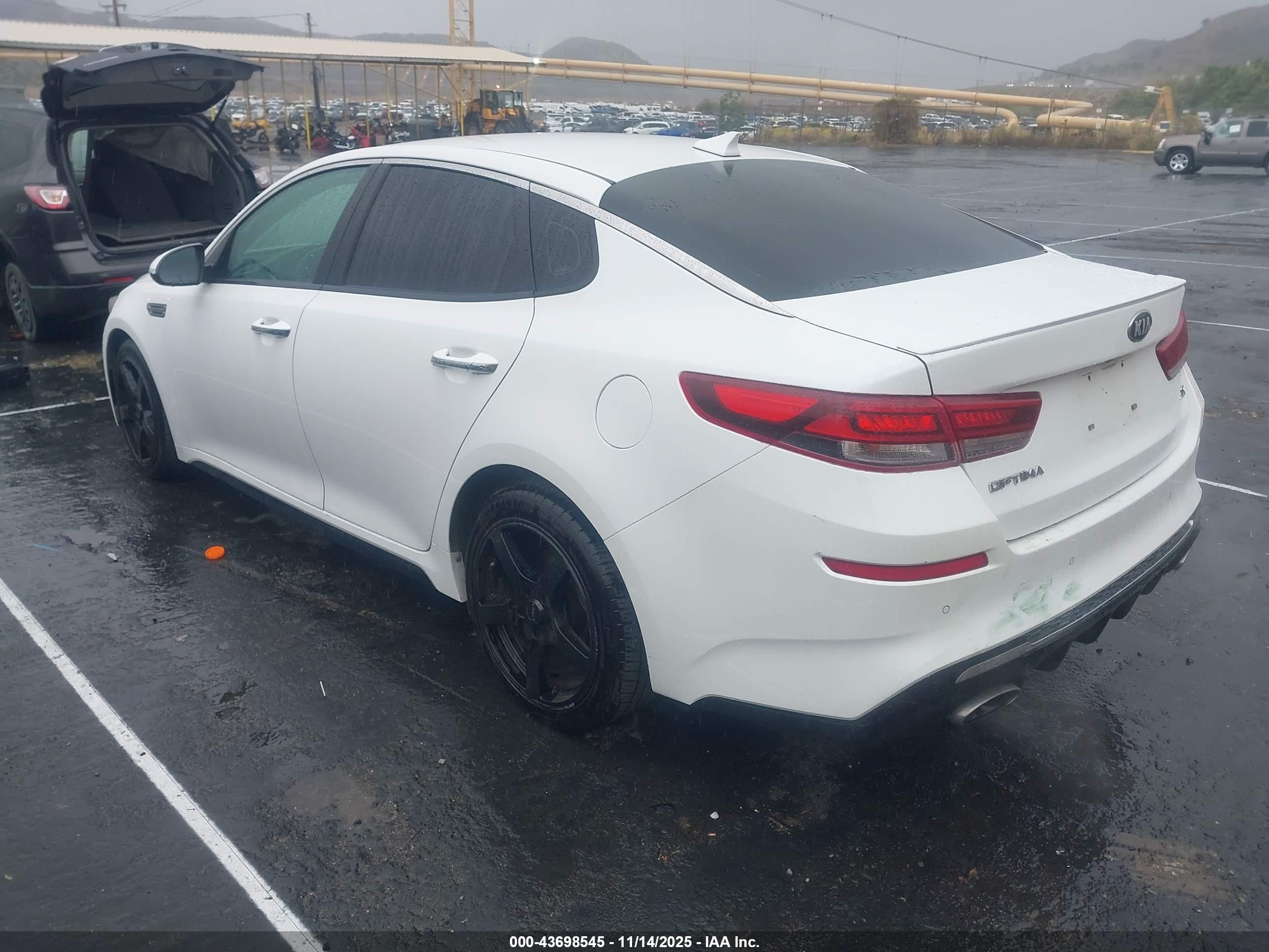 KIA OPTIMA image 3
