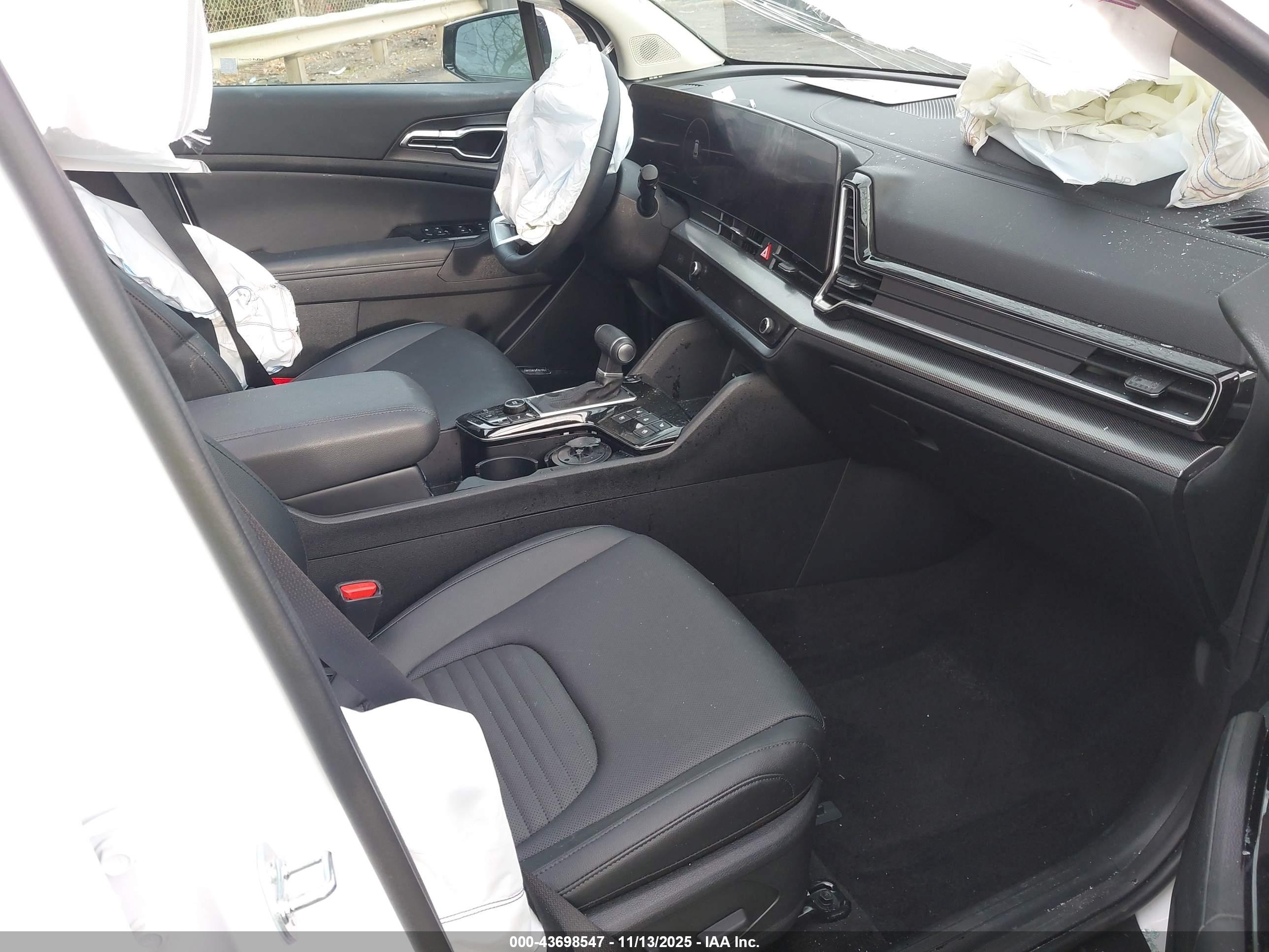 KIA SPORTAGE image 5