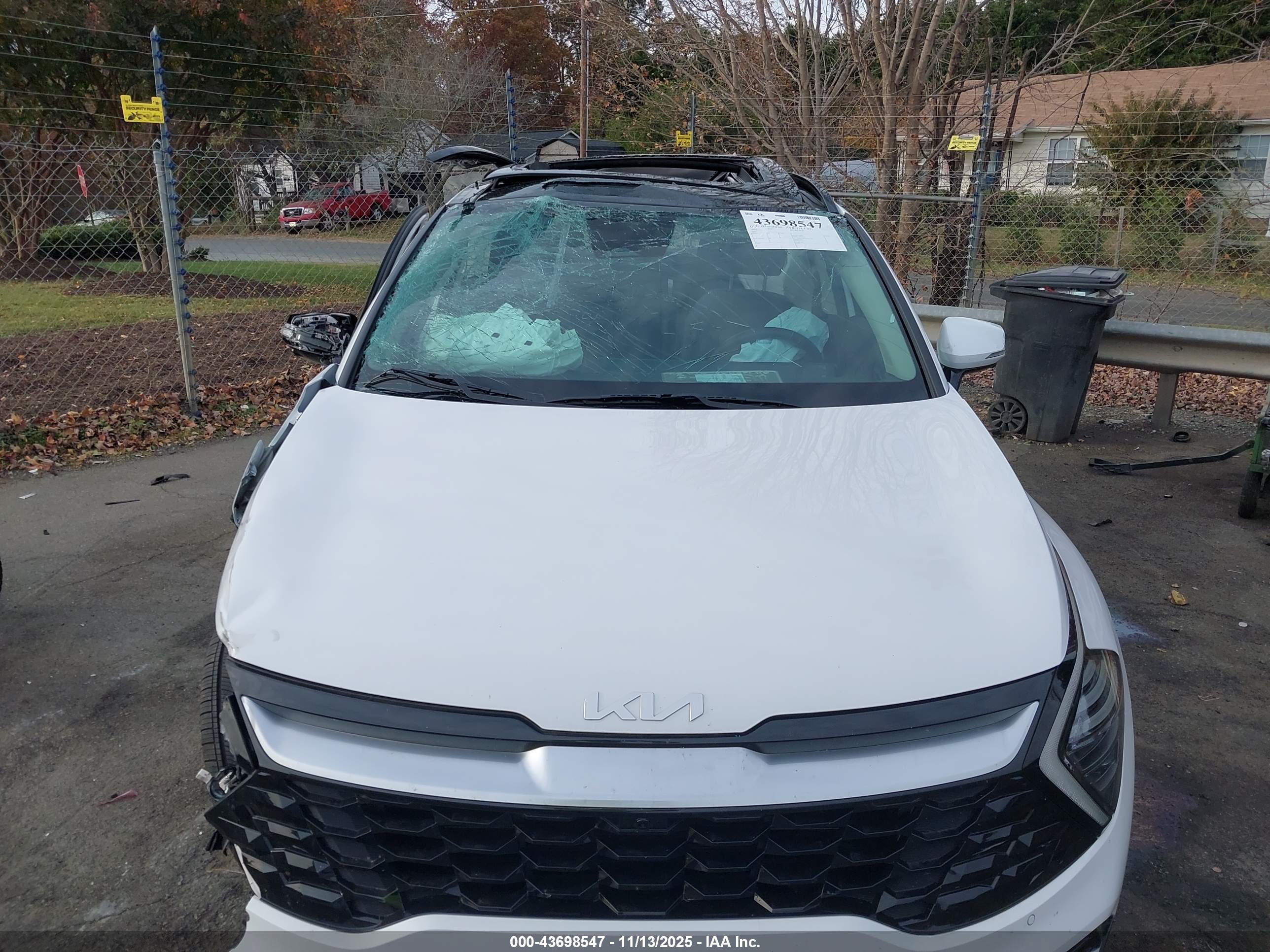 KIA SPORTAGE image 6