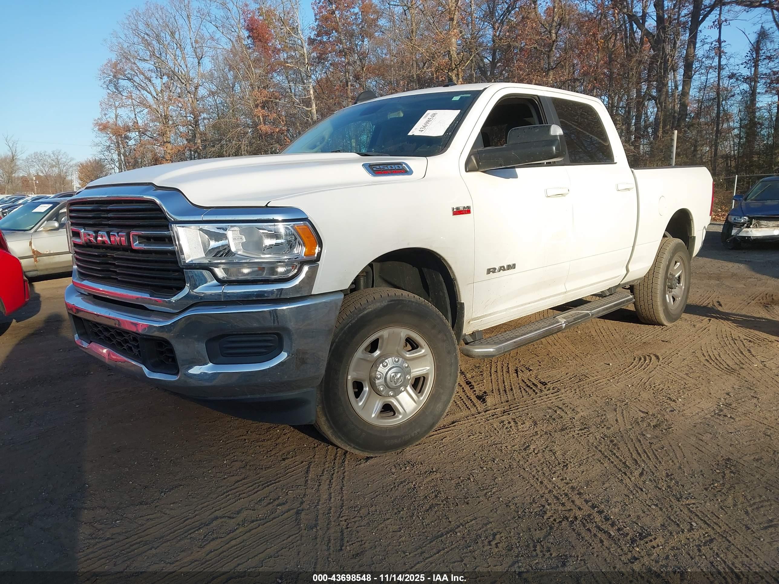 RAM 2500 image 2