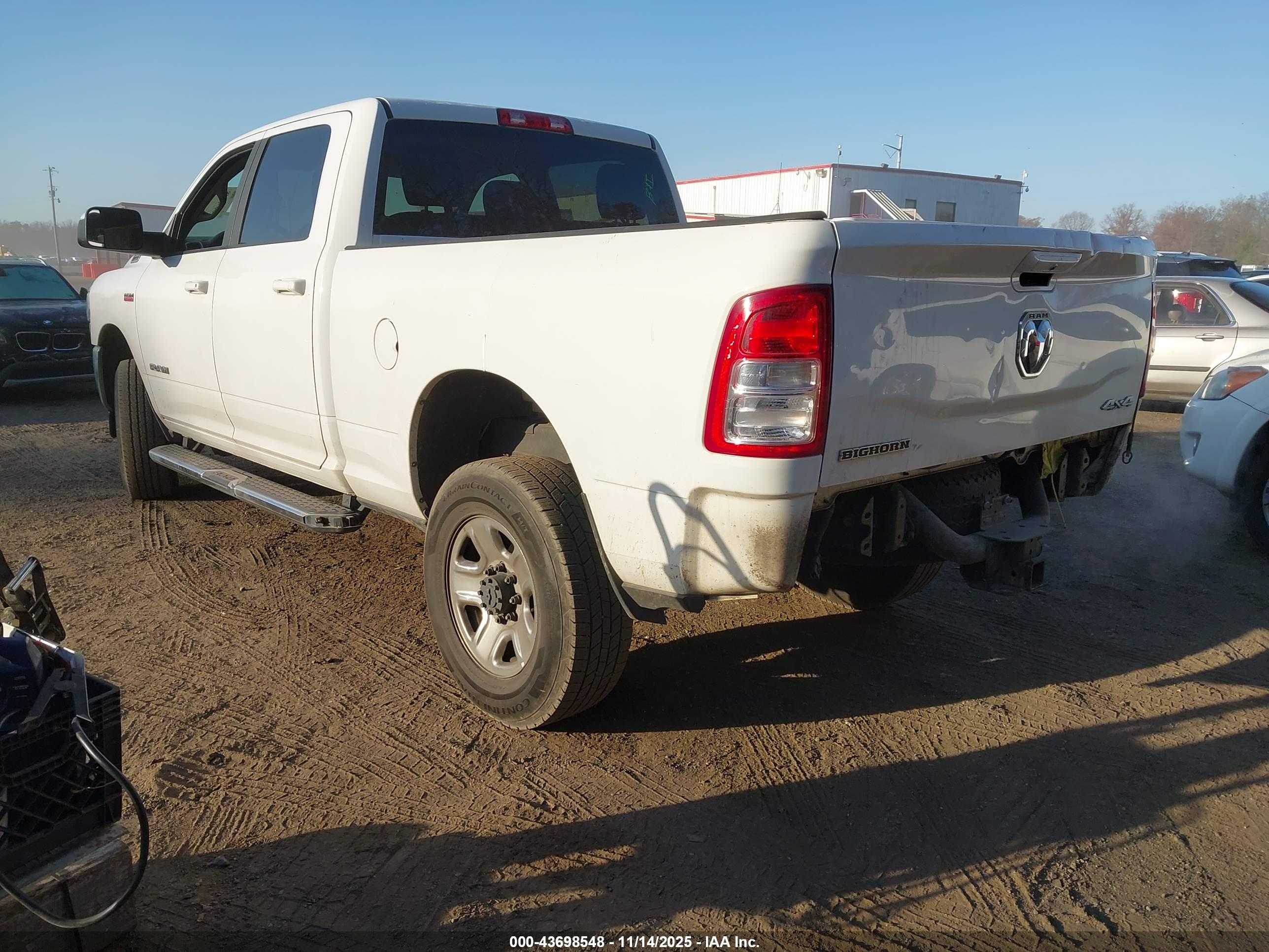 RAM 2500 image 3