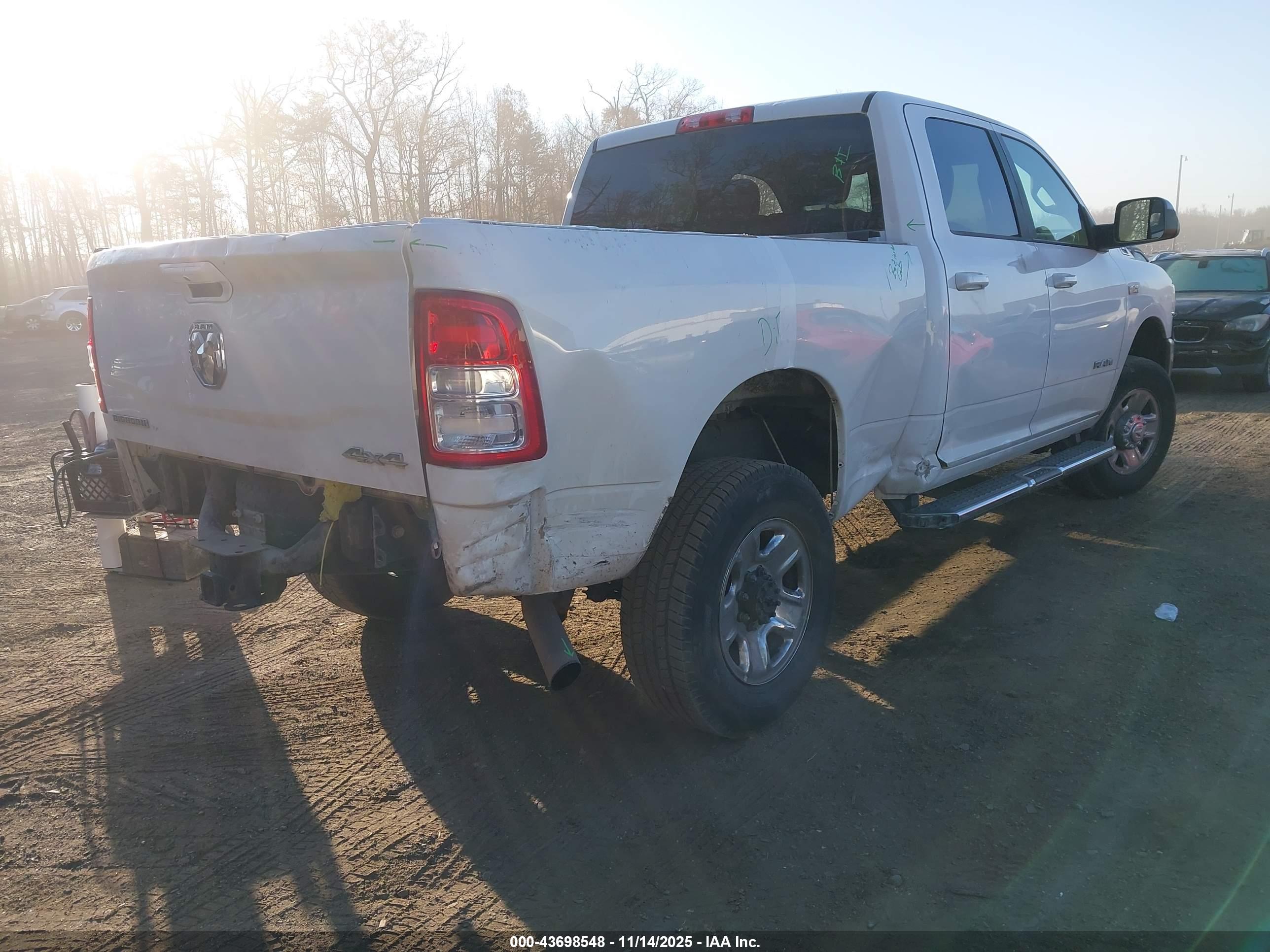 RAM 2500 image 4
