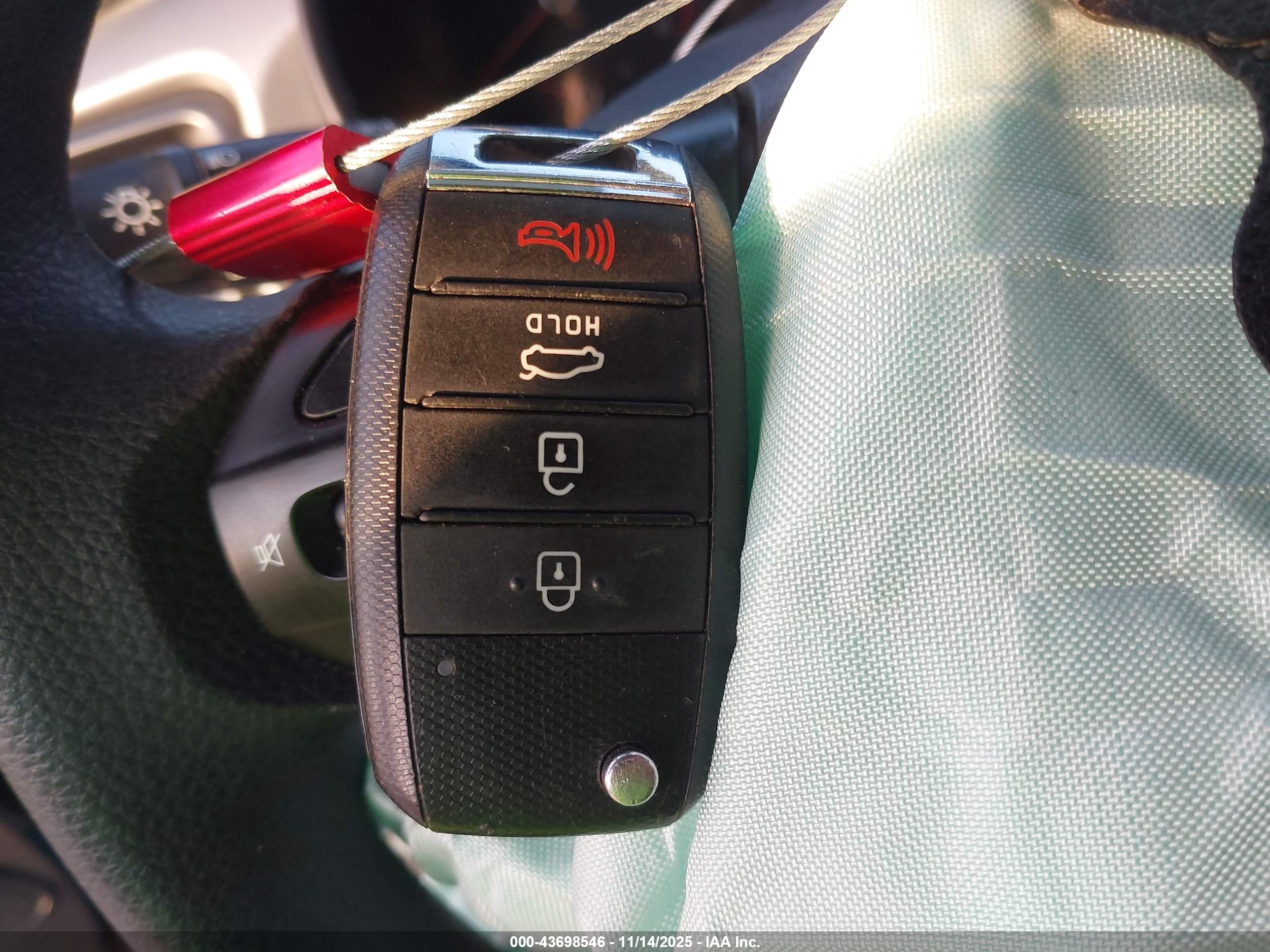 KIA RIO image 11