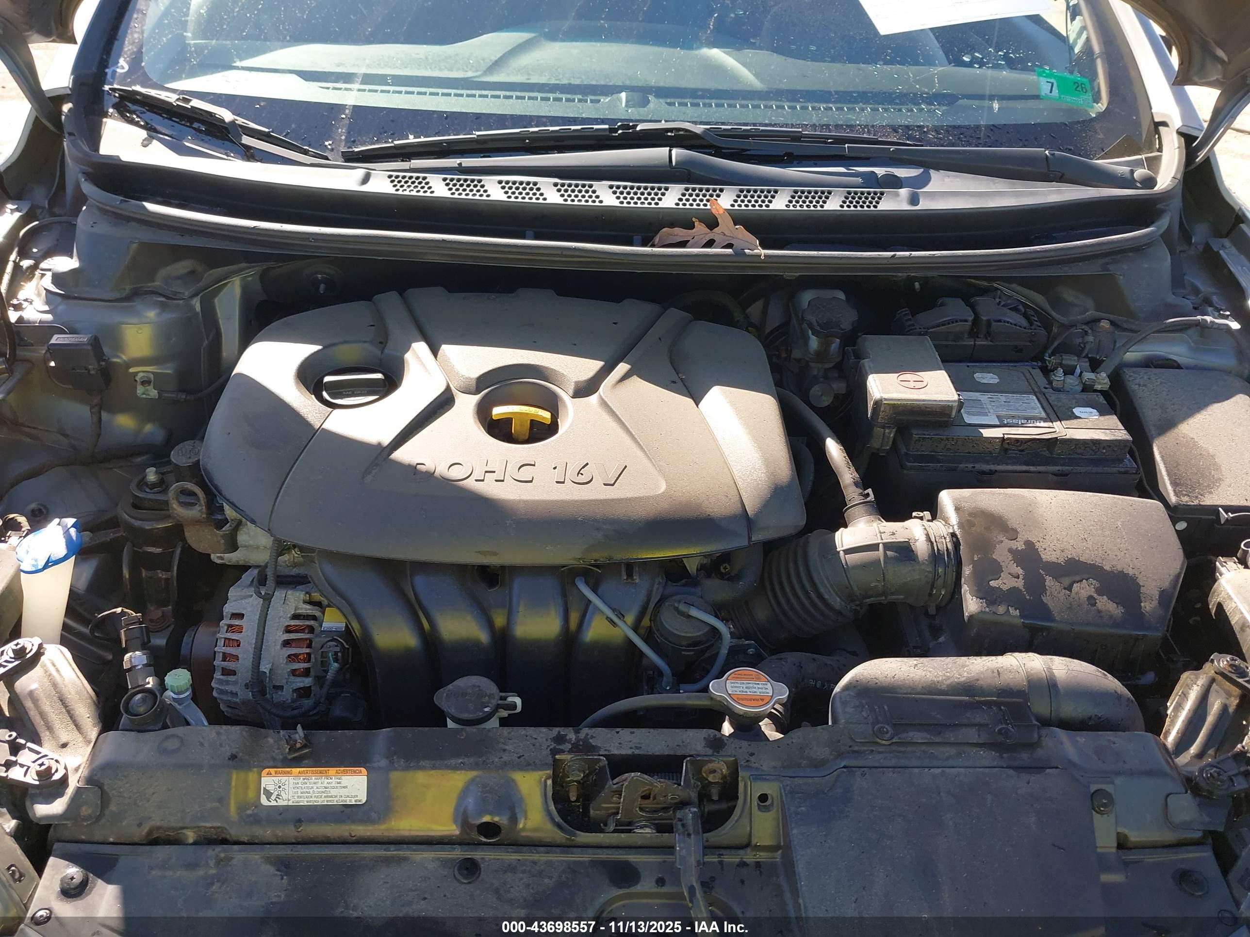 HYUNDAI ELANTRA image 10