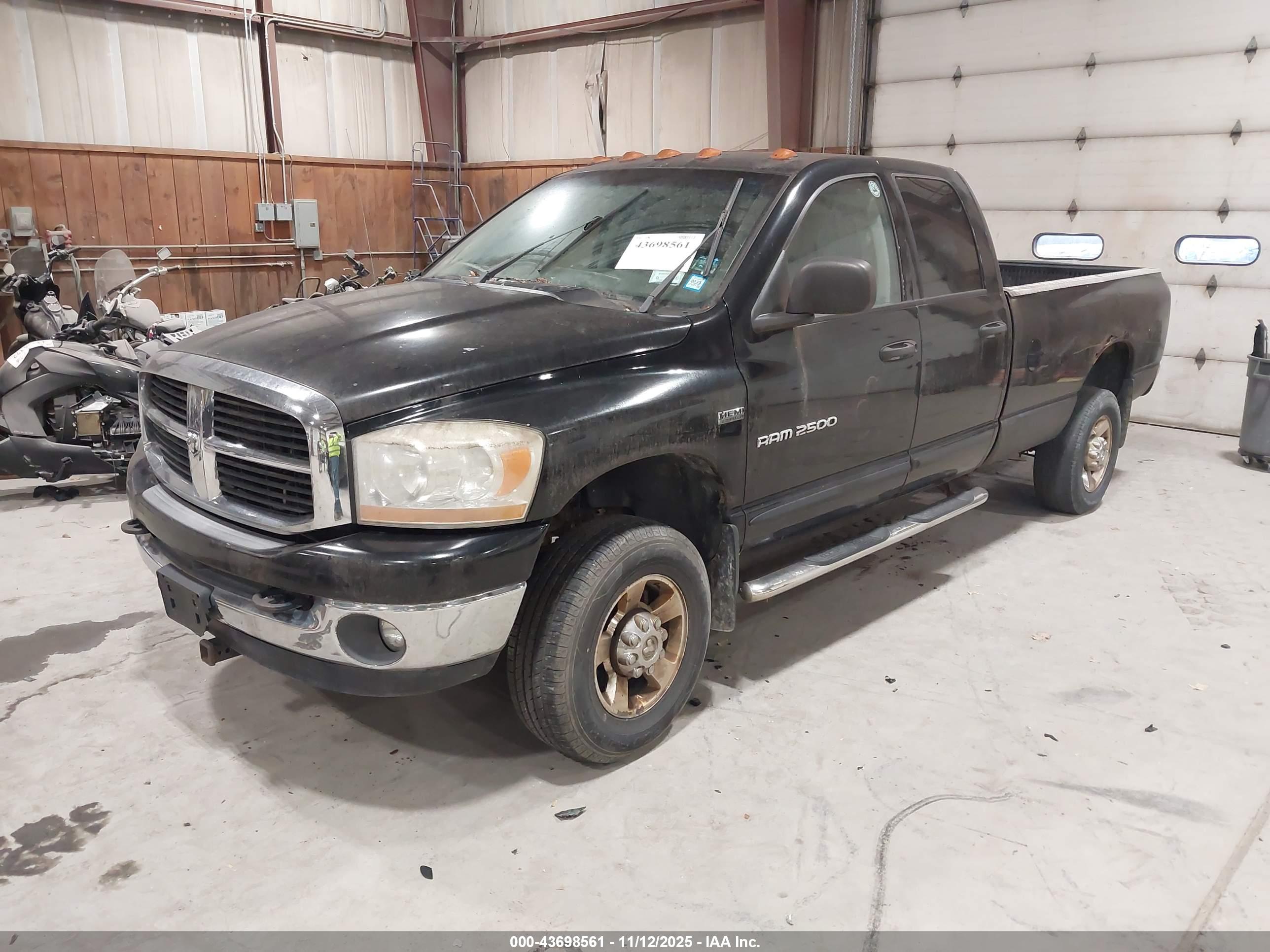 DODGE RAM image 2