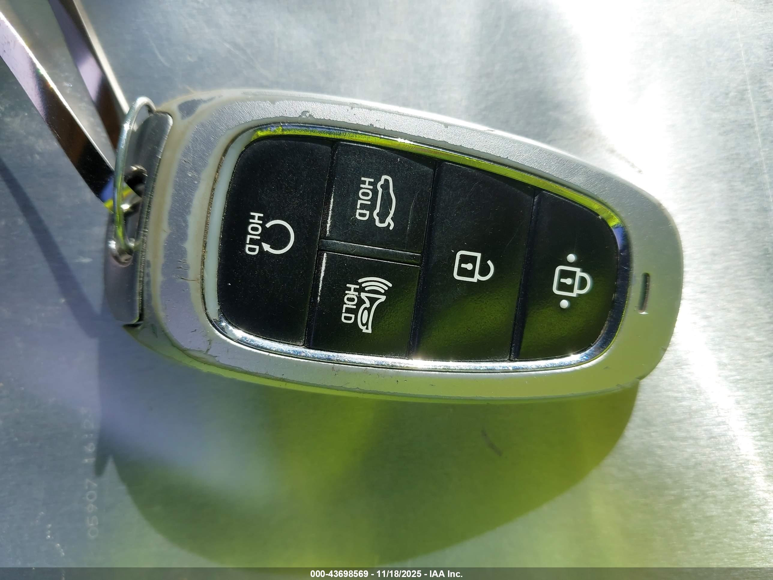 HYUNDAI SONATA image 11