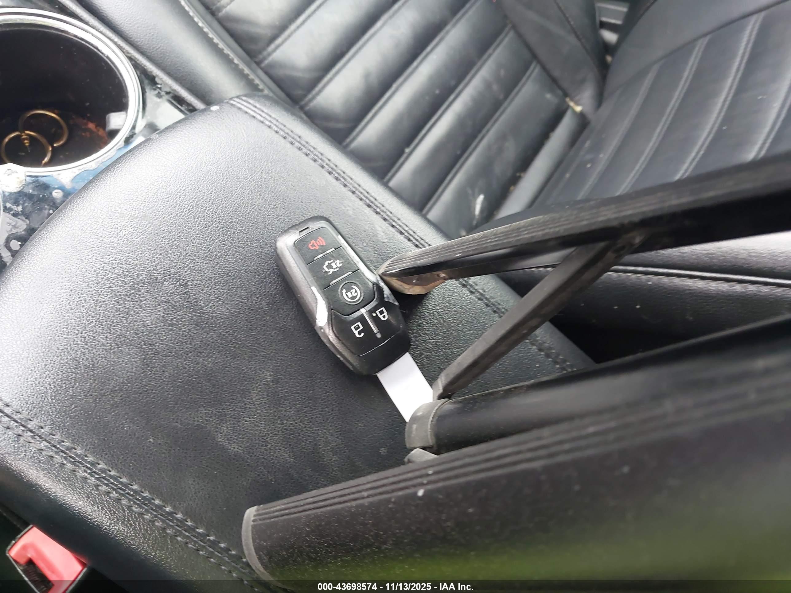 FORD EDGE image 11